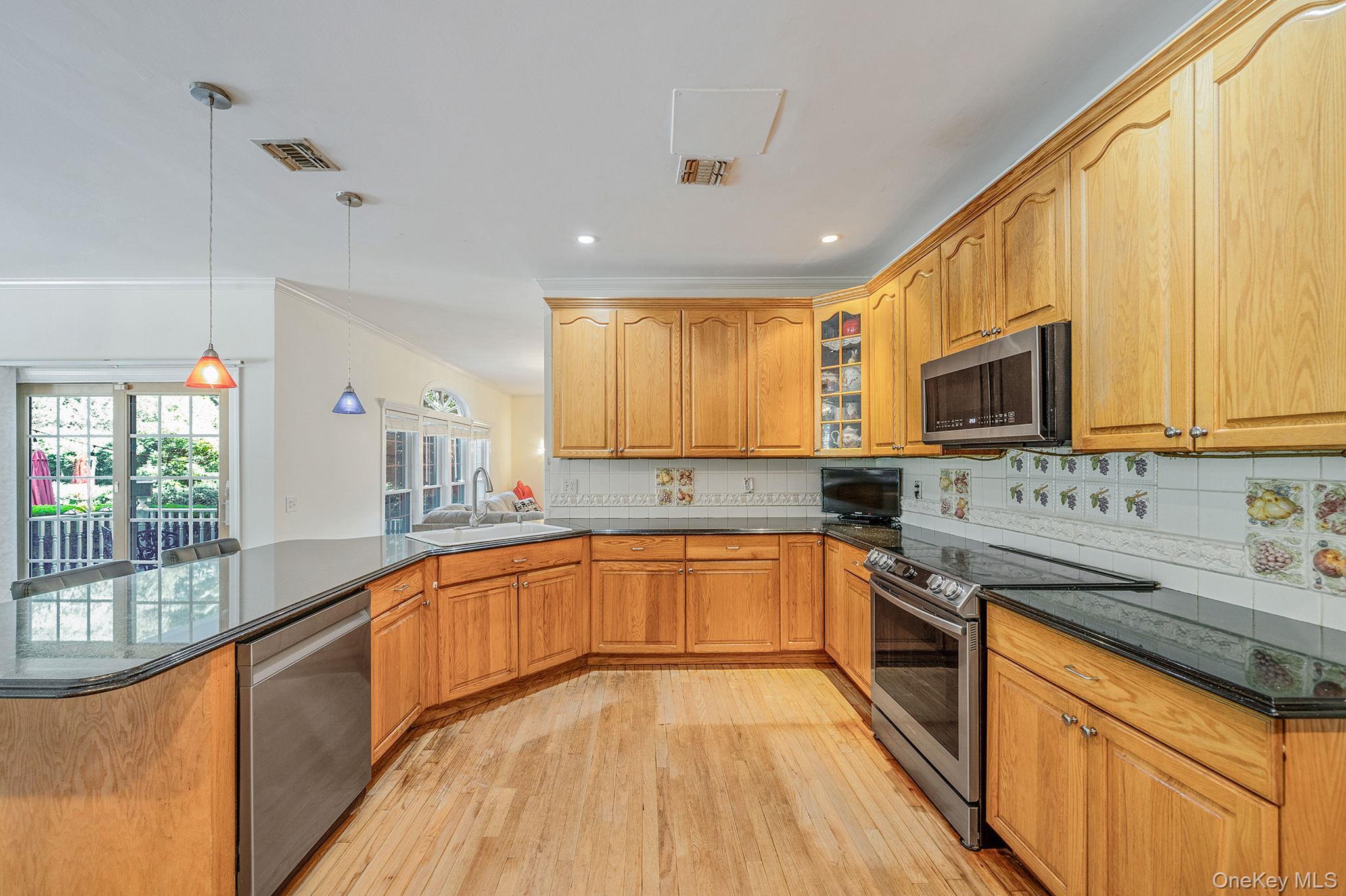 Single Family Kohlsaat Suffolk County, NY 11787, MLS-886887-14