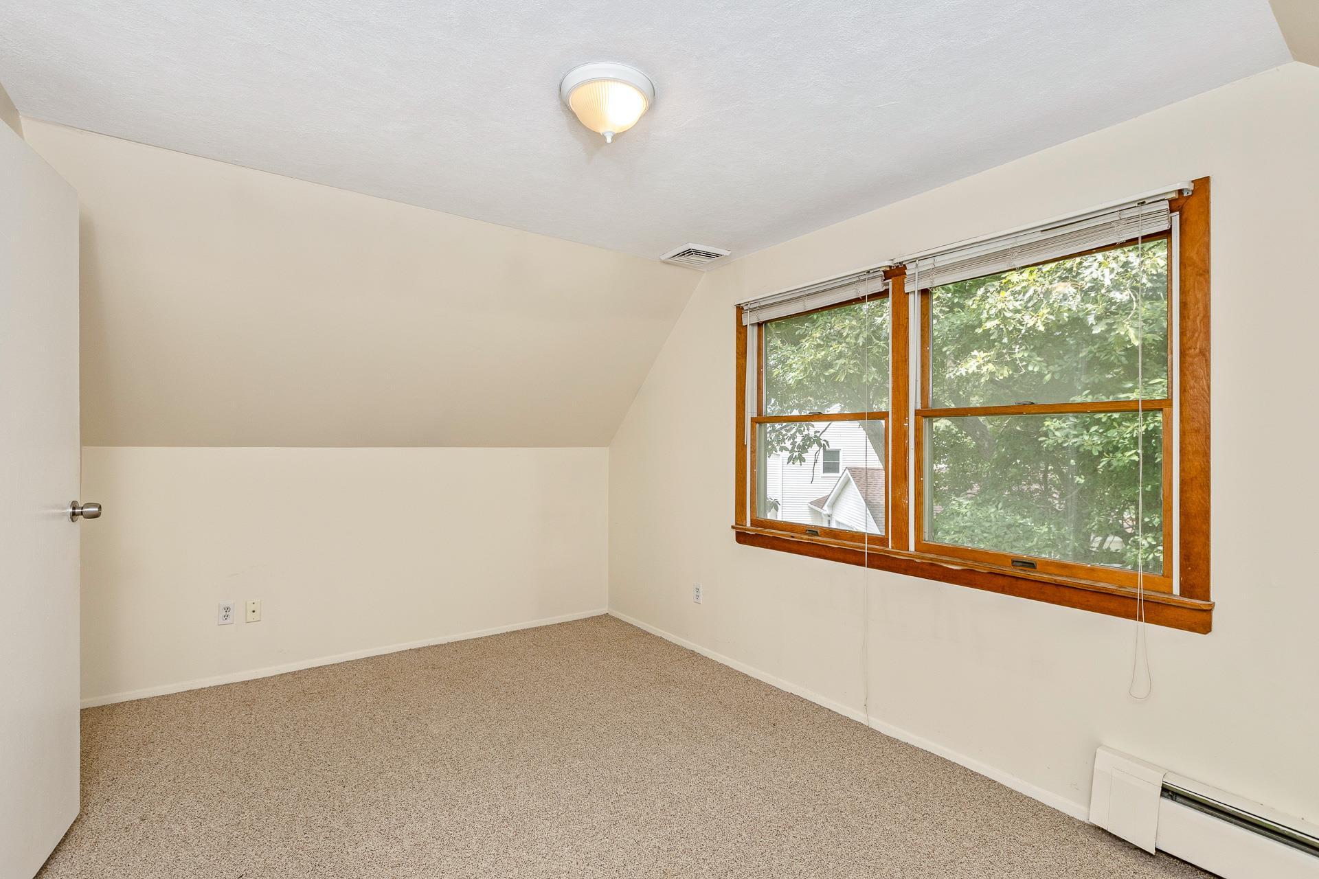 Single Family Hysler  Suffolk County, NY 11727, MLS-886907-24