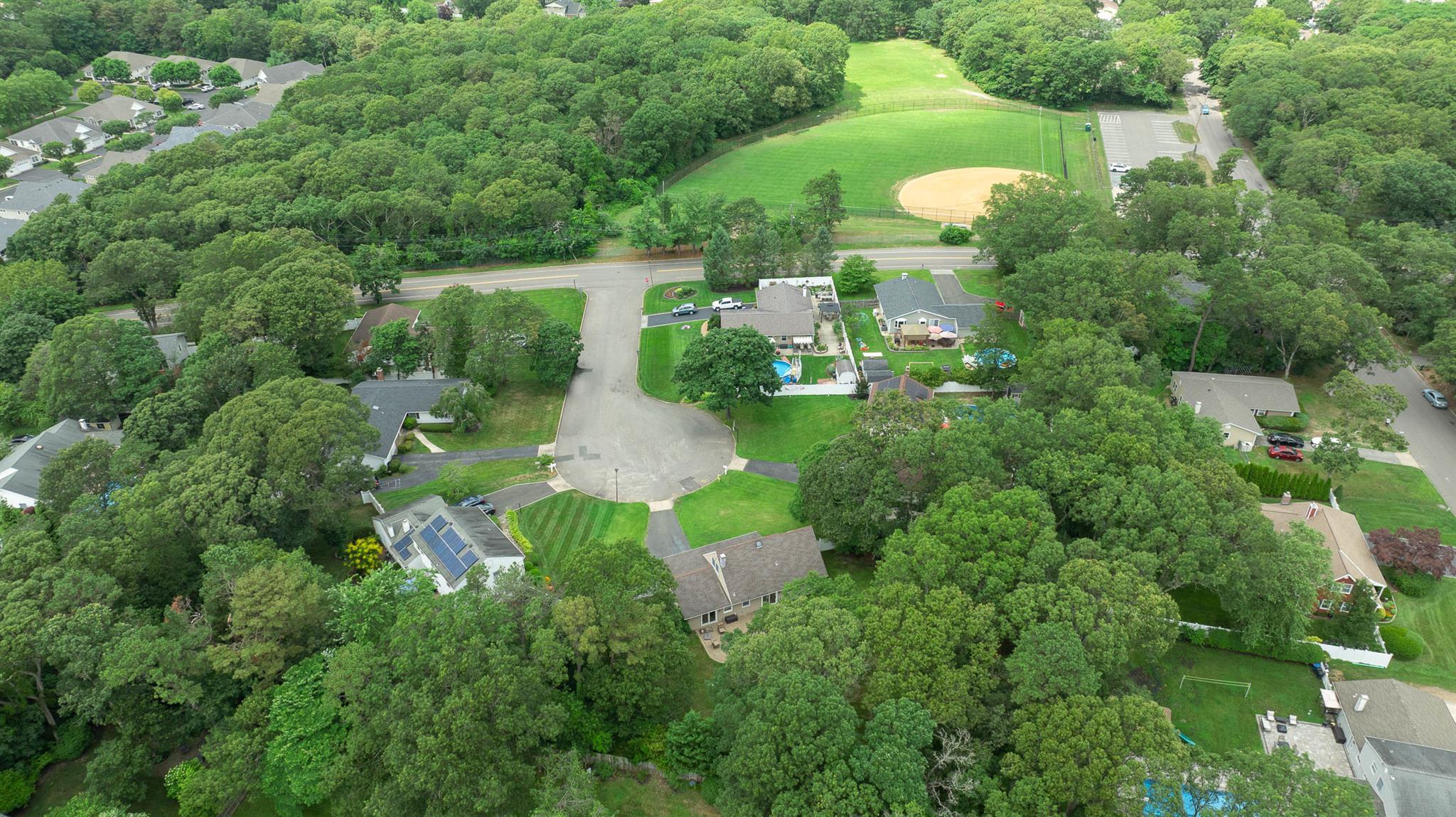 Single Family Hysler  Suffolk County, NY 11727, MLS-886907-40