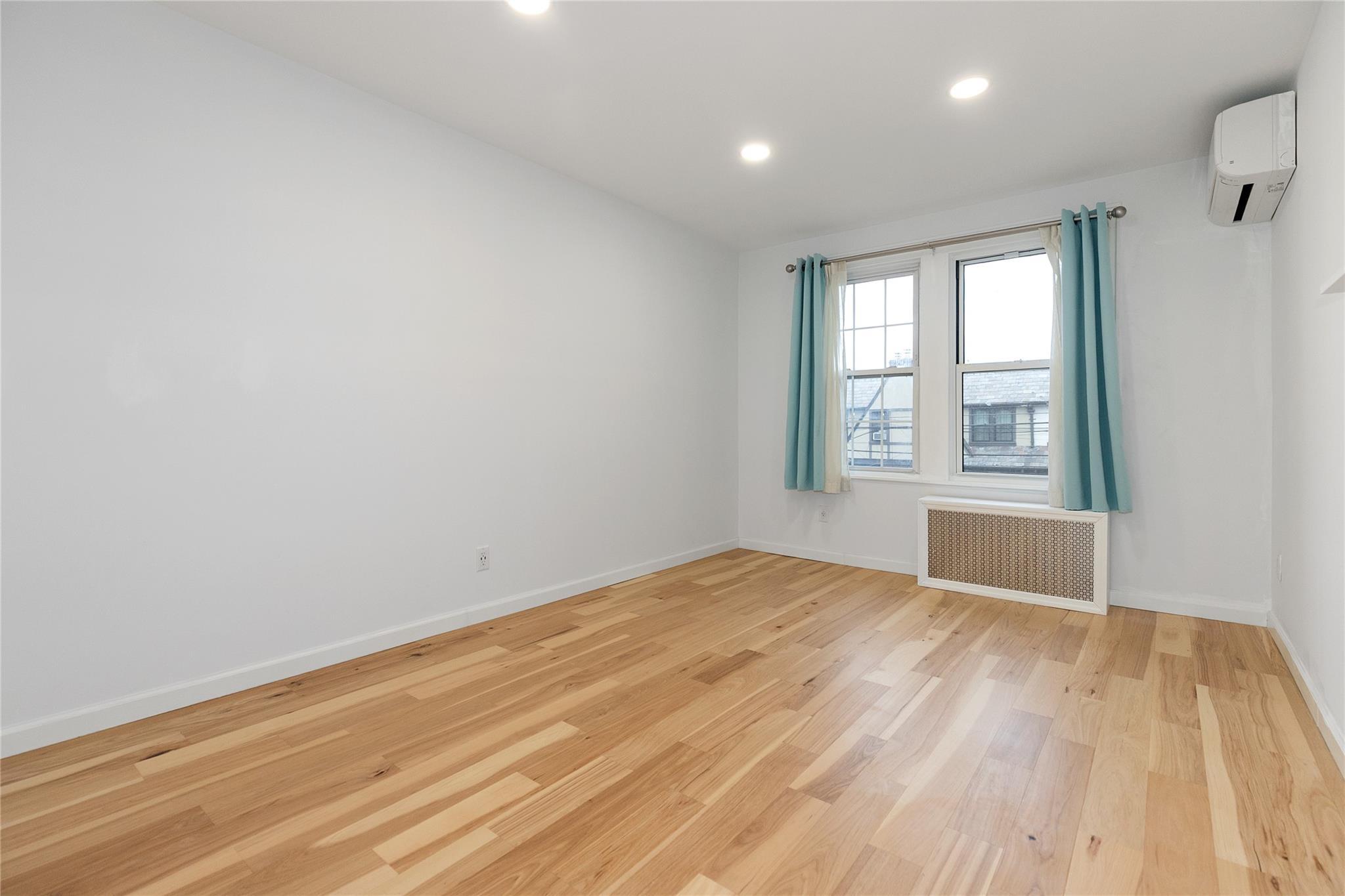 Single Family Burns  Queens, NY 11375, MLS-886955-14
