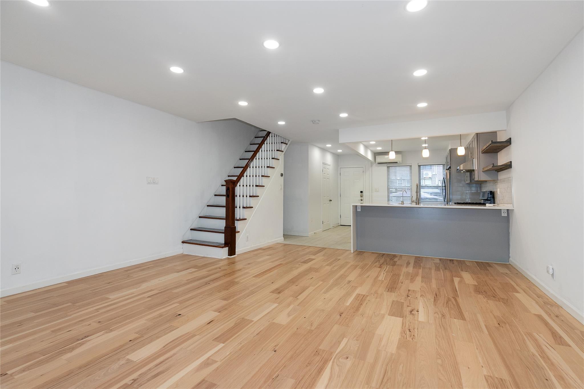 Single Family Burns  Queens, NY 11375, MLS-886955-5