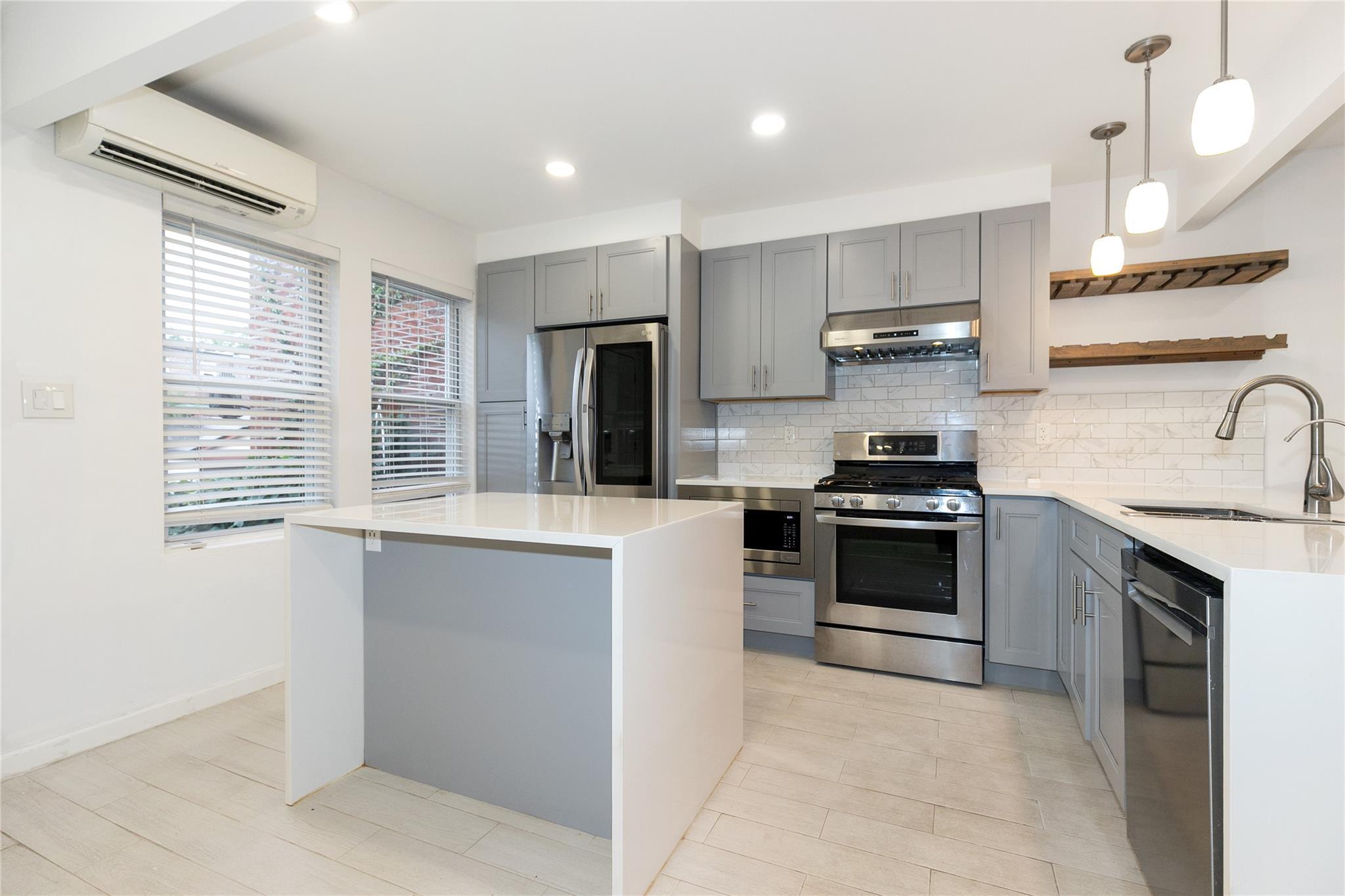 Single Family Burns  Queens, NY 11375, MLS-886955-8