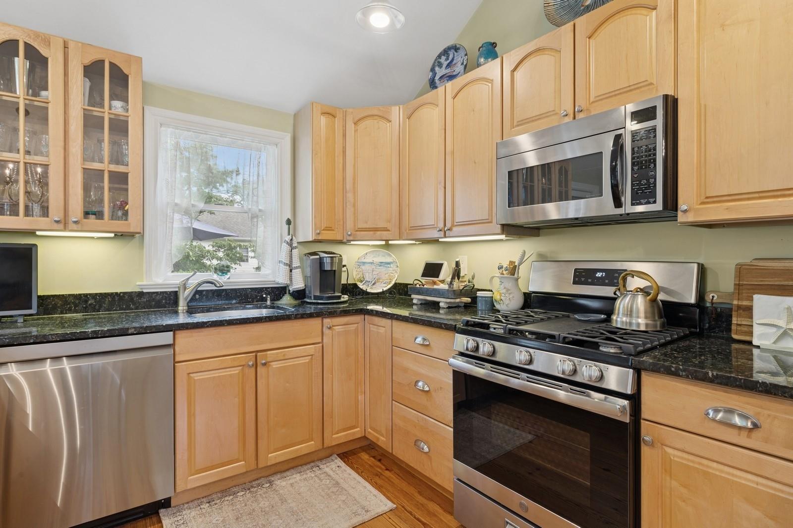Single Family Locust  Suffolk County, NY 11778, MLS-886959-8
