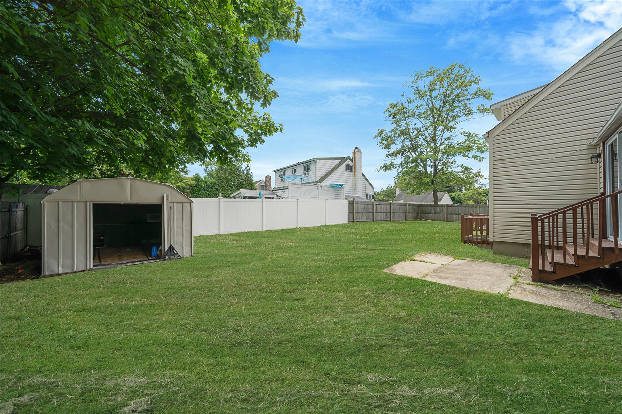 Single Family Carlls  Suffolk County, NY 11729, MLS-887044-29