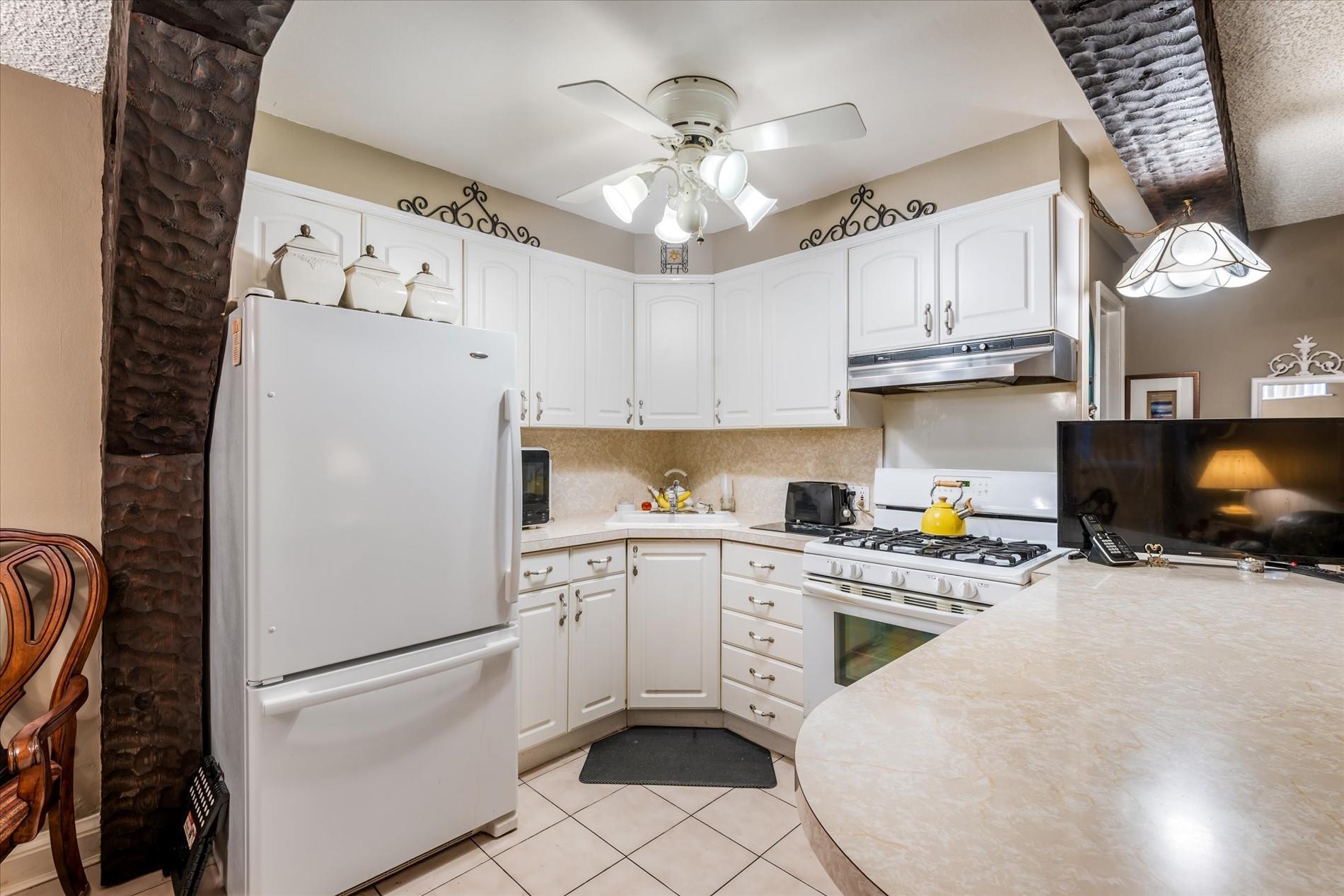 Single Family 60th  Queens, NY 11378, MLS-887104-10
