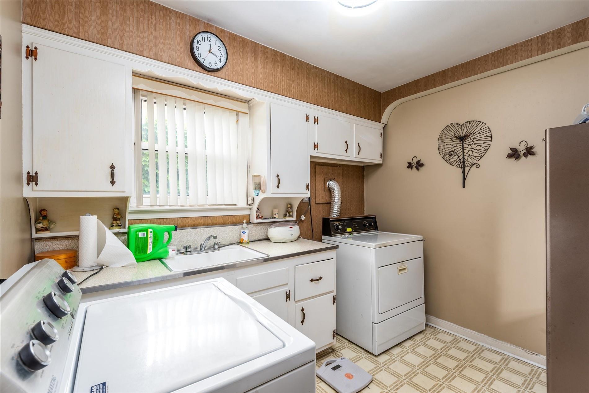 Single Family 60th  Queens, NY 11378, MLS-887104-20