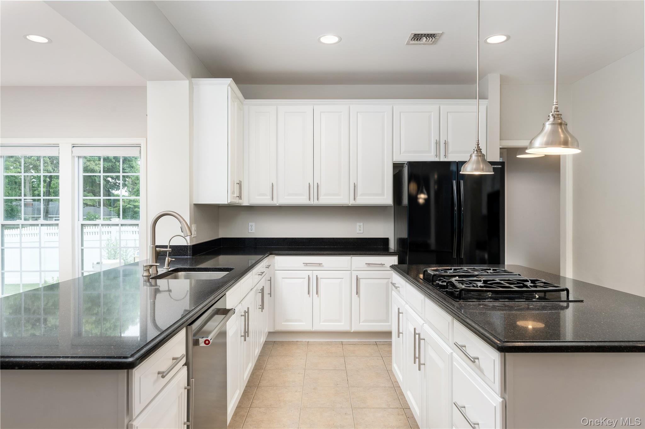 Single Family Avolet  Suffolk County, NY 11766, MLS-887117-17