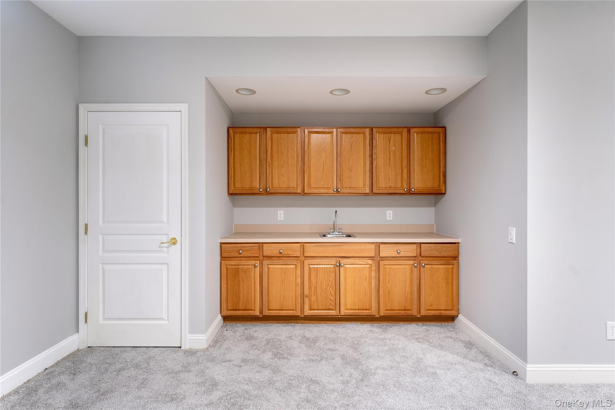 Single Family Avolet  Suffolk County, NY 11766, MLS-887117-31