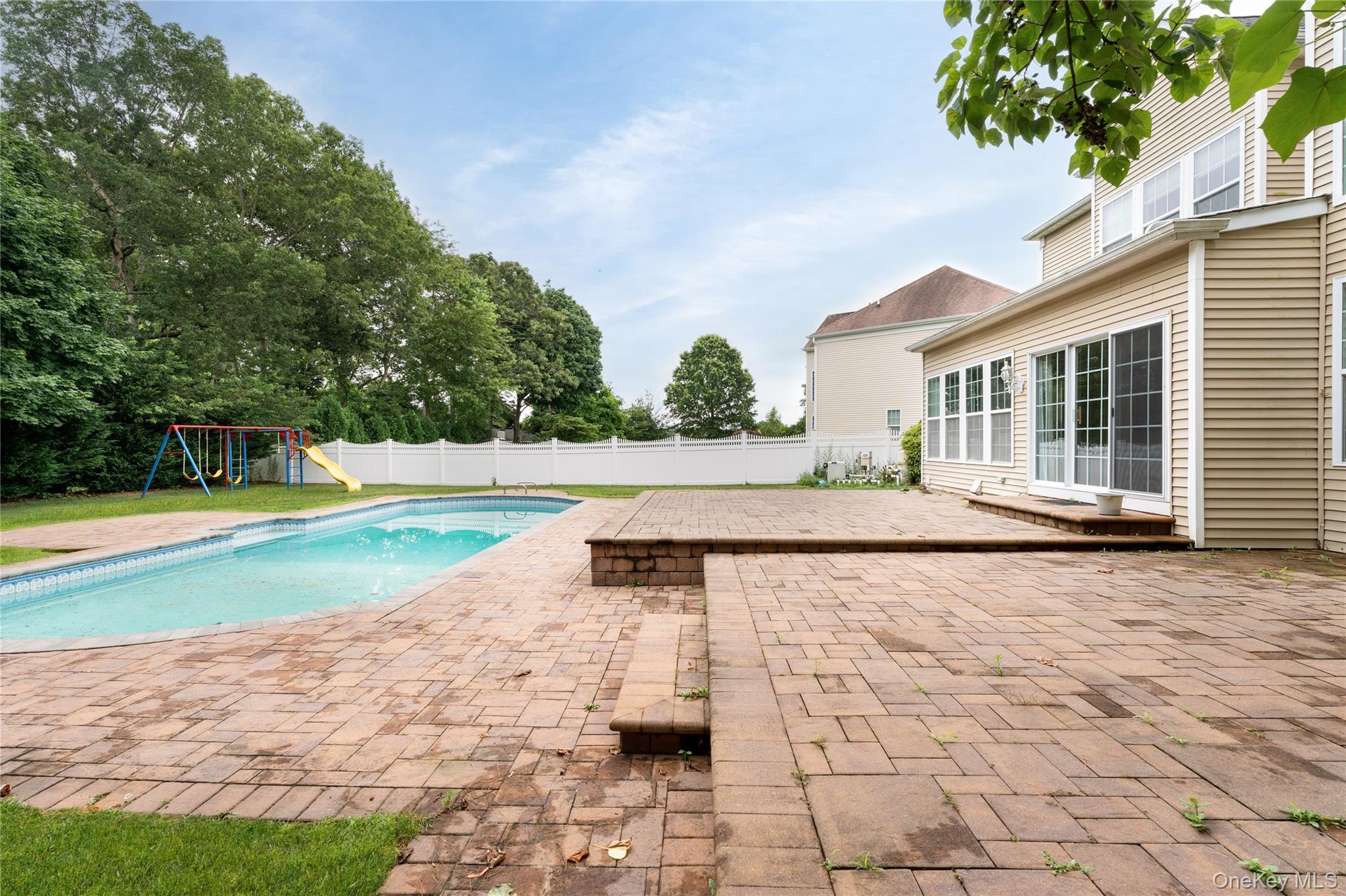 Single Family Avolet  Suffolk County, NY 11766, MLS-887117-7