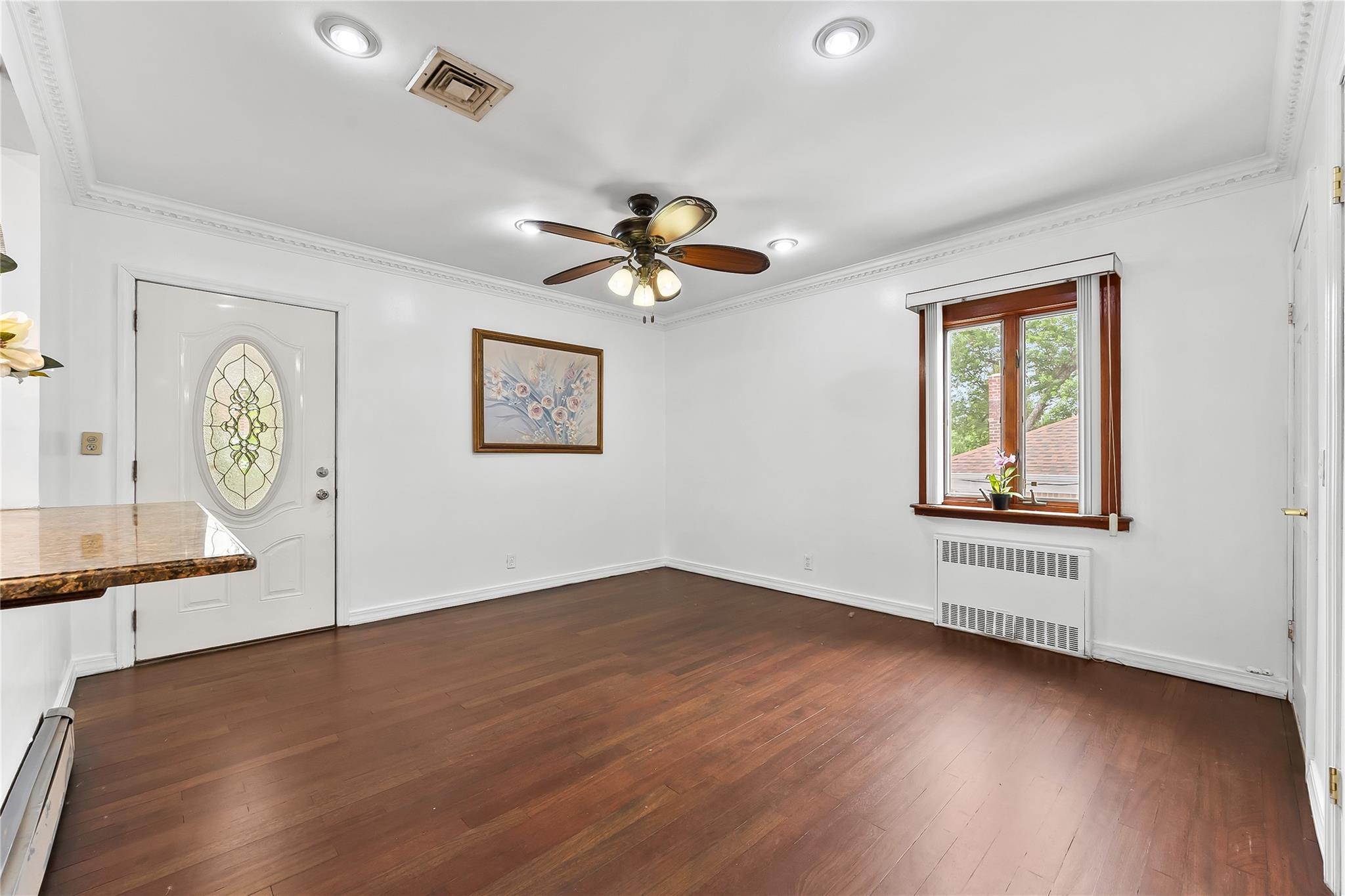 Single Family 11th  Queens, NY 11357, MLS-887119-11