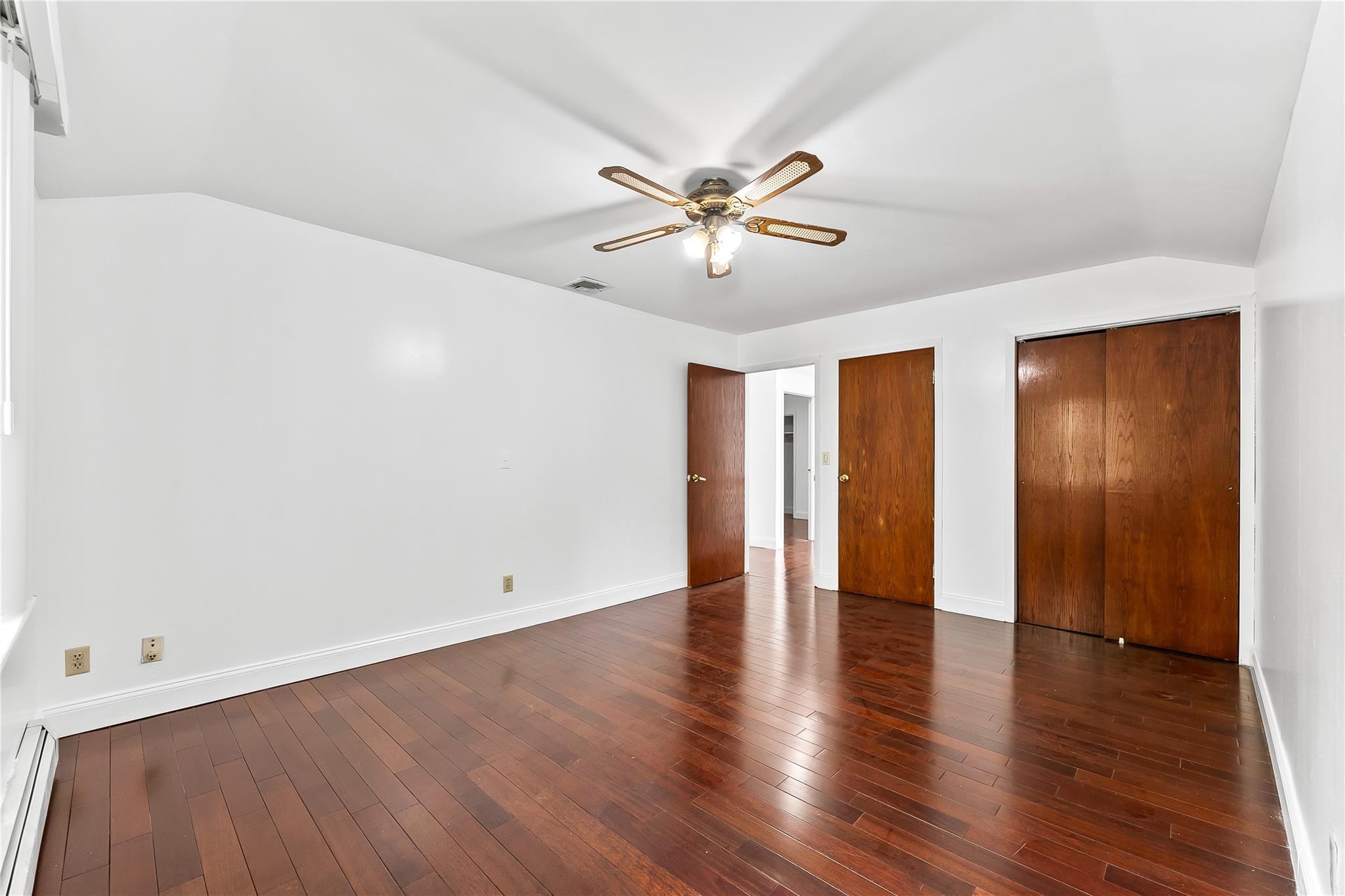 Single Family 11th  Queens, NY 11357, MLS-887119-16