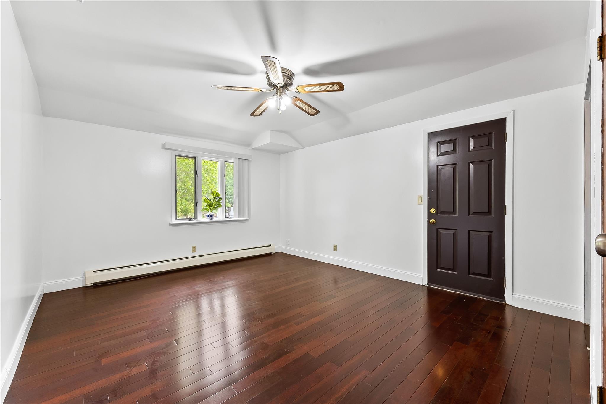 Single Family 11th  Queens, NY 11357, MLS-887119-17