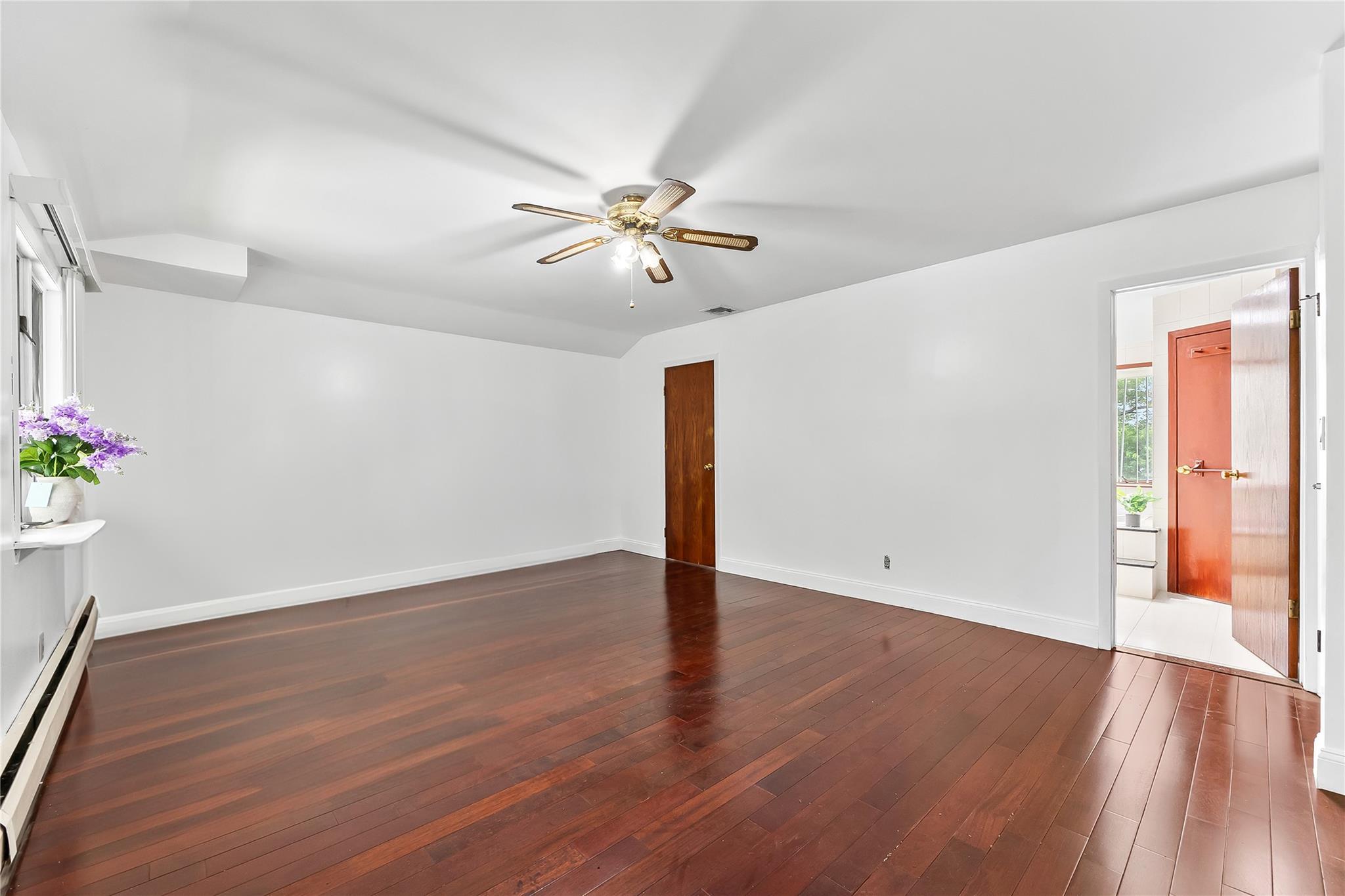 Single Family 11th  Queens, NY 11357, MLS-887119-23