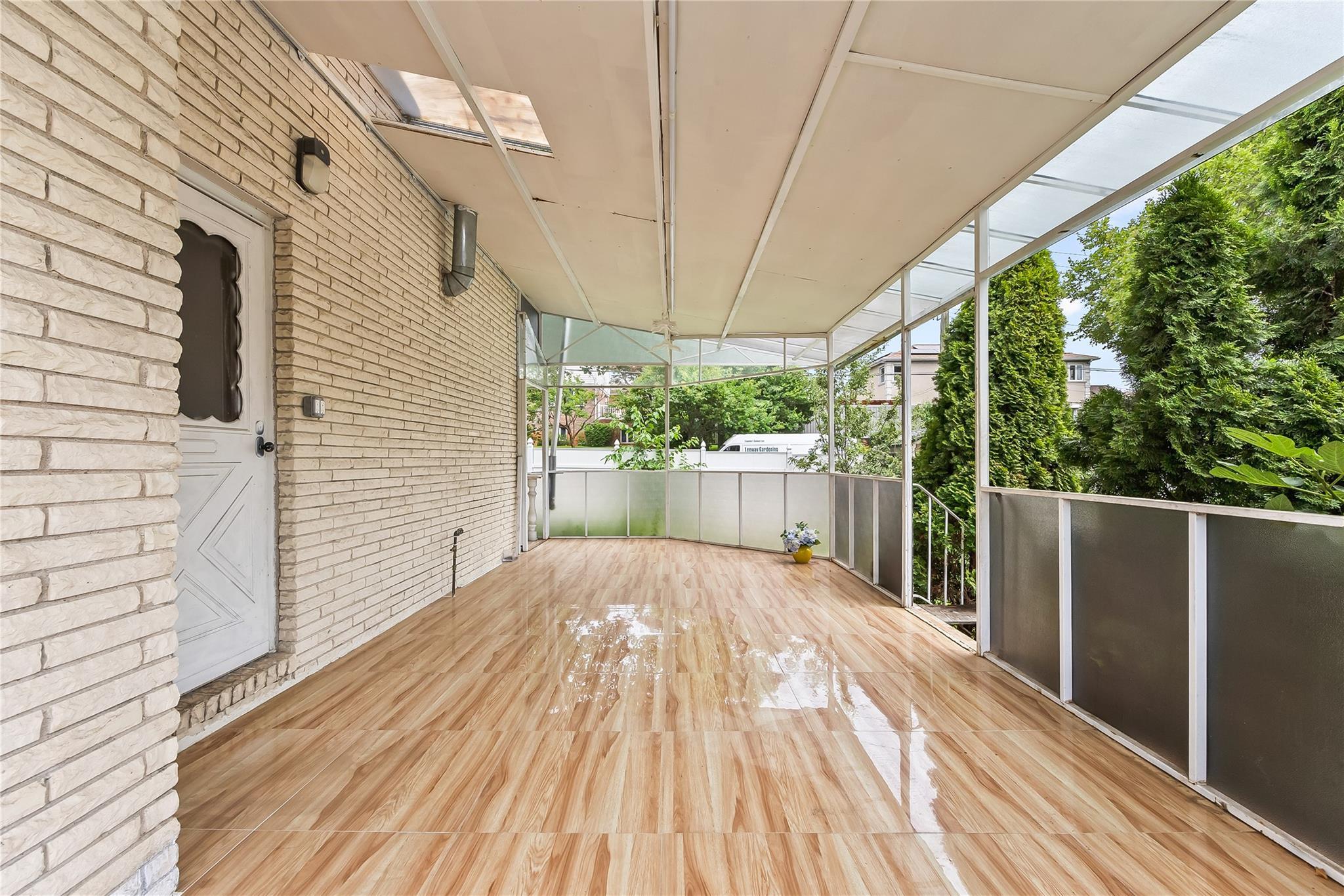 Single Family 11th  Queens, NY 11357, MLS-887119-38