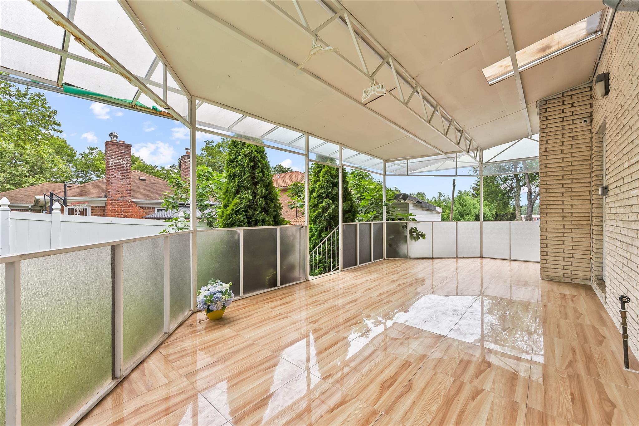 Single Family 11th  Queens, NY 11357, MLS-887119-39