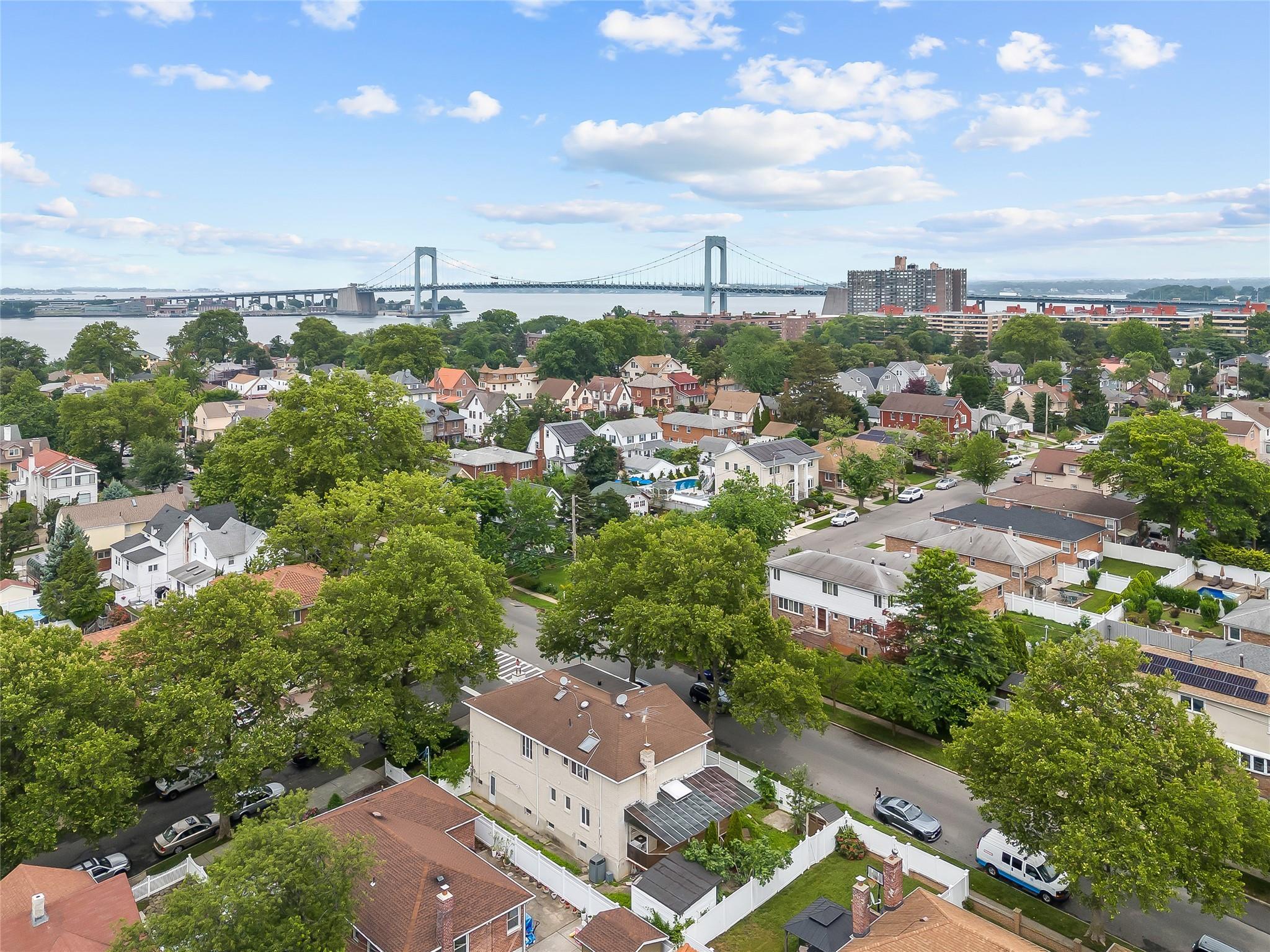 Single Family 11th  Queens, NY 11357, MLS-887119-45
