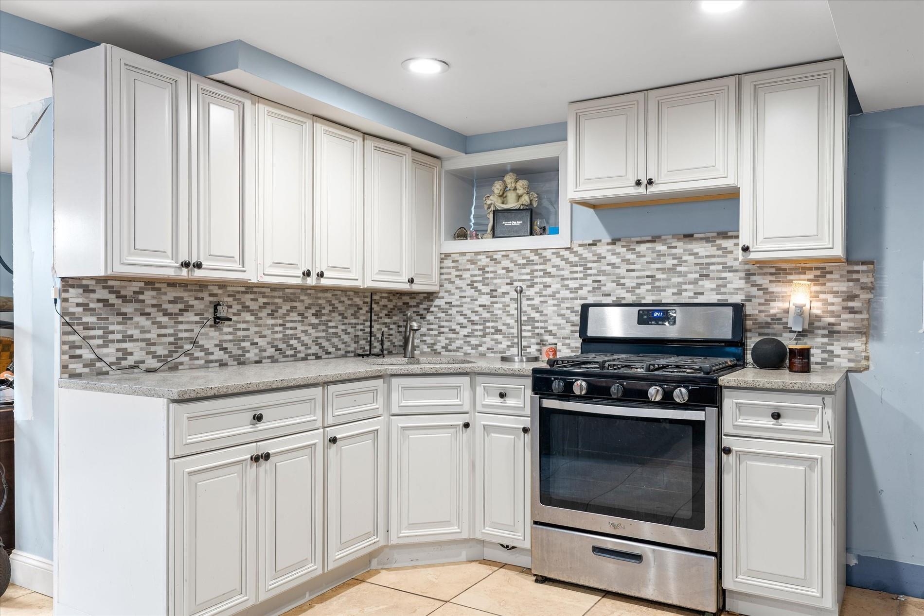 Single Family 101st  Queens, NY 11414, MLS-887120-28