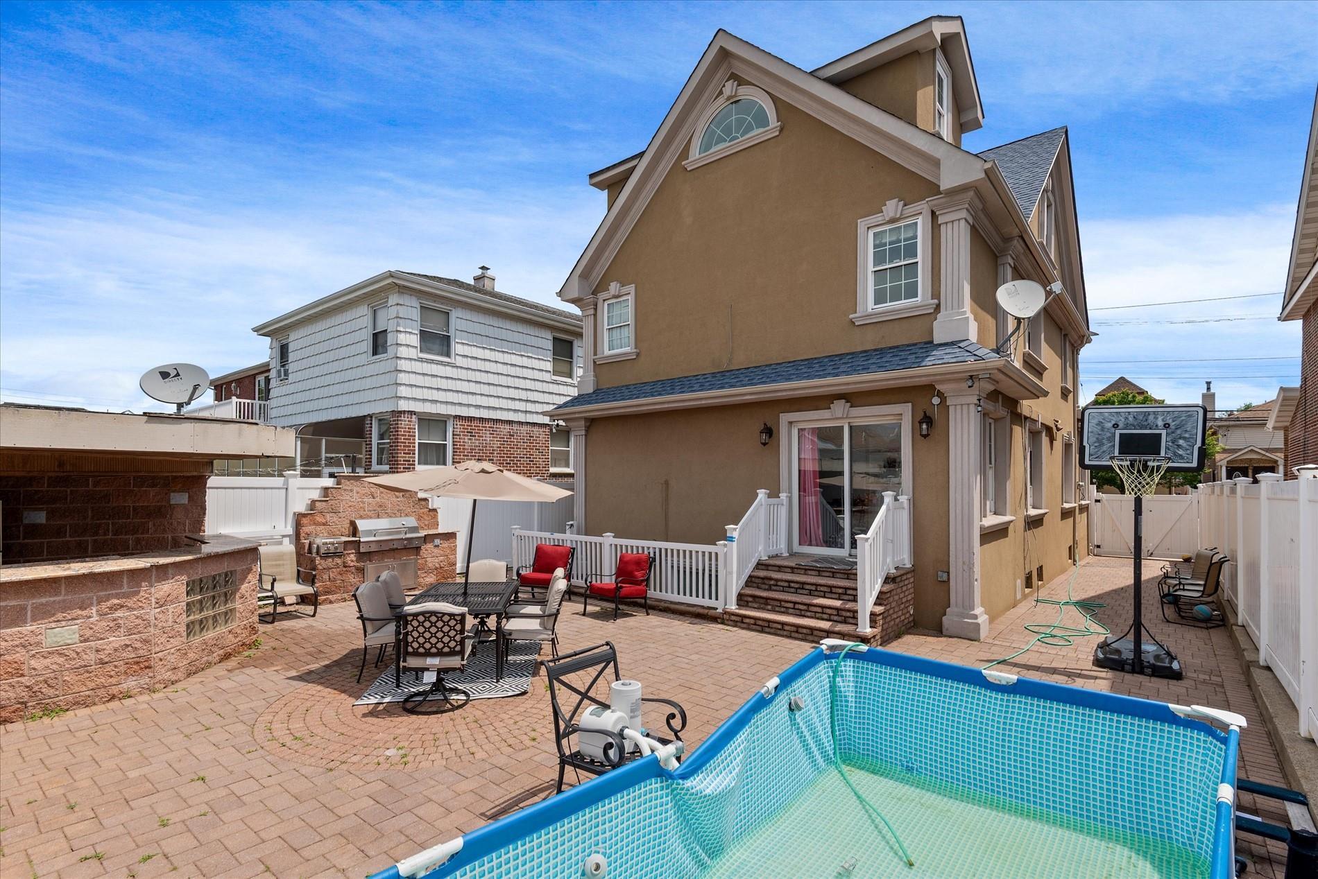 Single Family 101st  Queens, NY 11414, MLS-887120-35