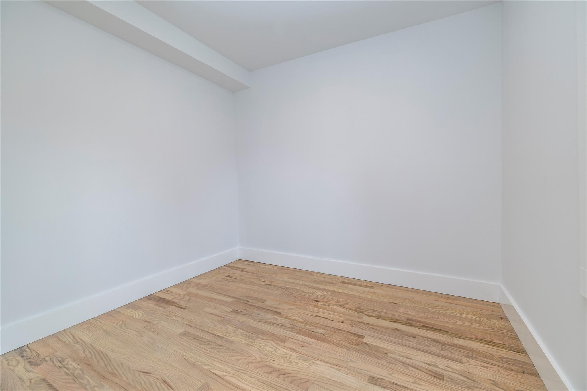 Single Family Central Suffolk County, NY 11701, MLS-887129-23