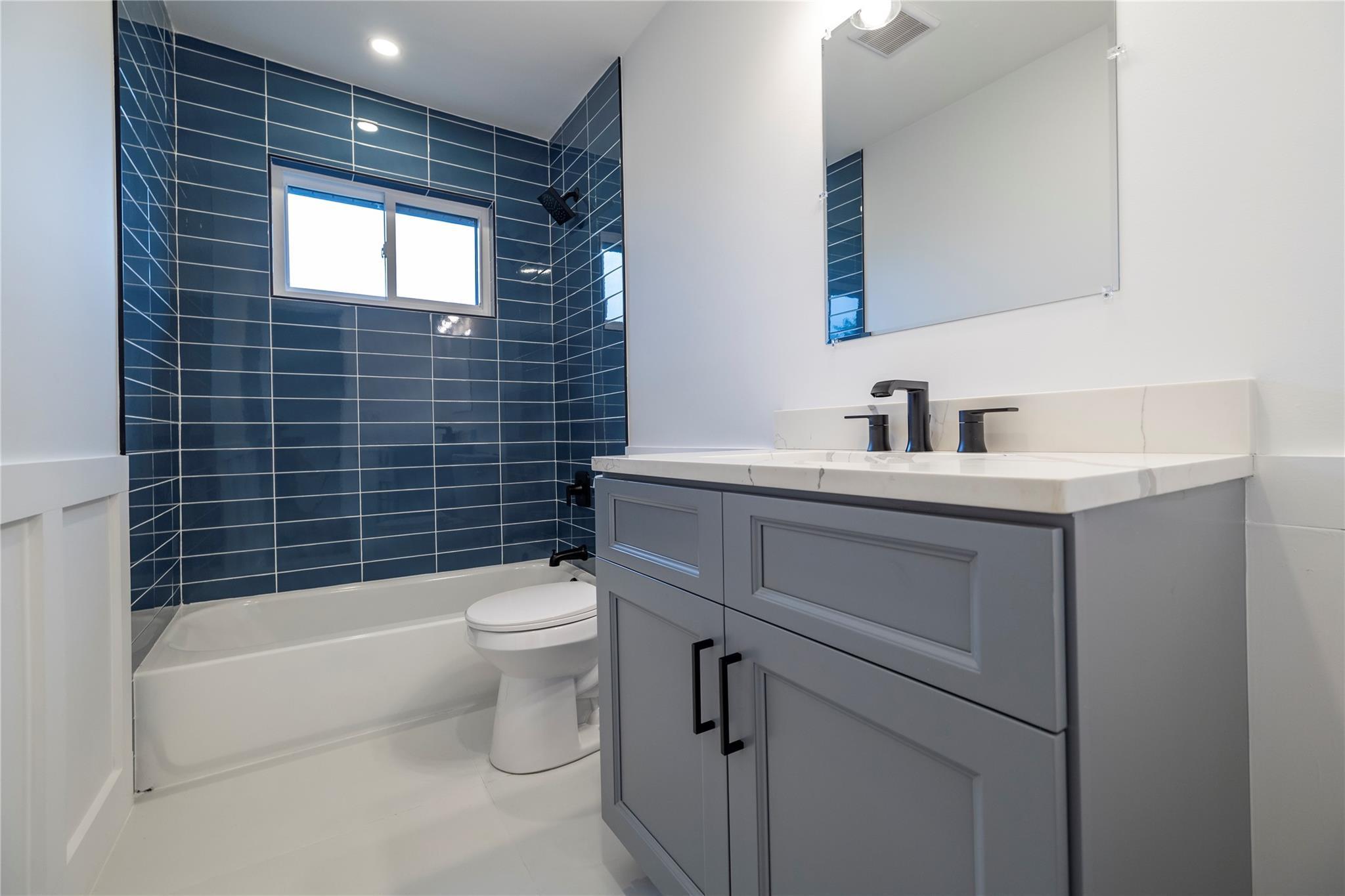 Single Family Central Suffolk County, NY 11701, MLS-887129-24