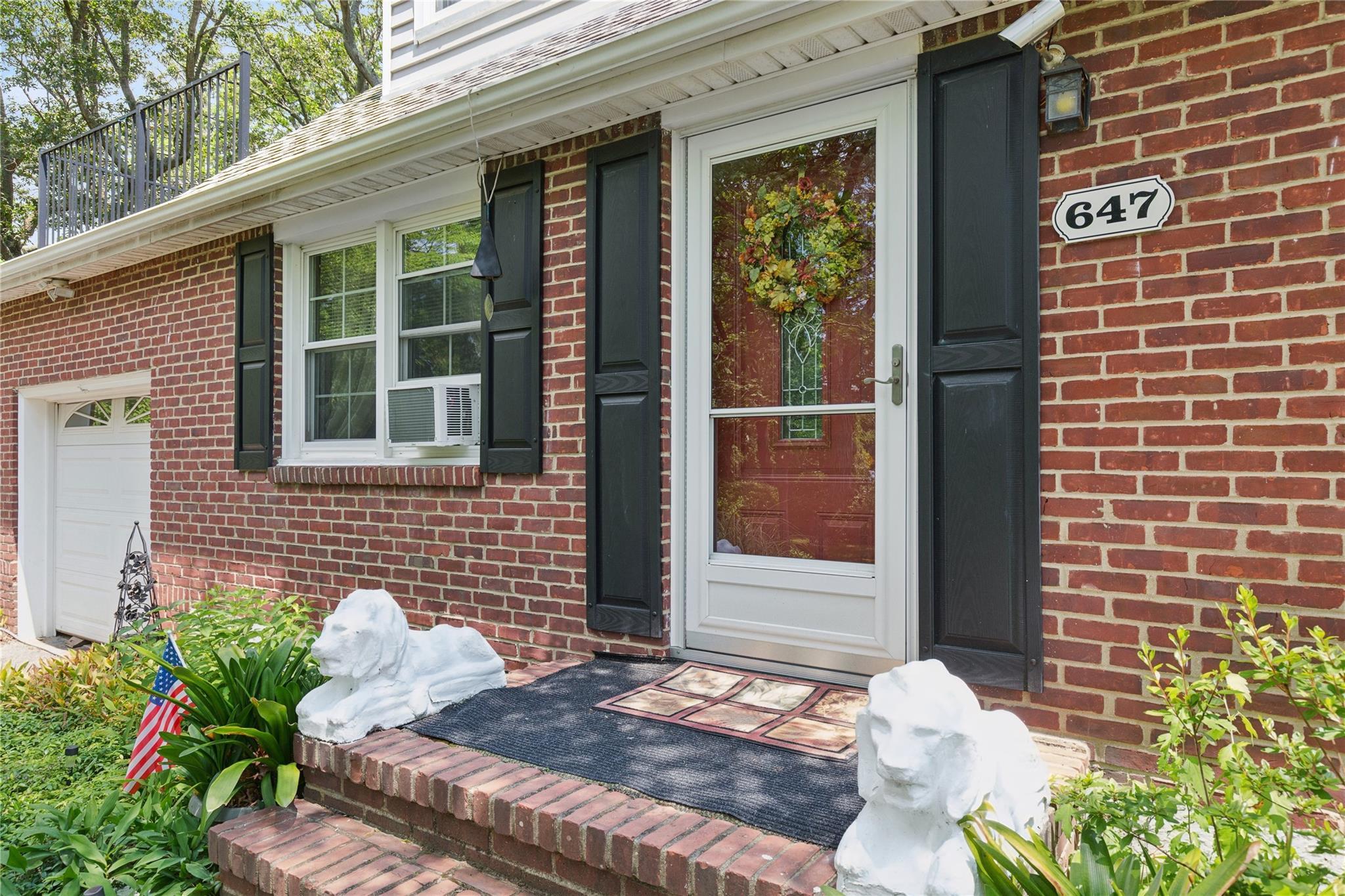 Single Family Union  Suffolk County, NY 11742, MLS-887130-2