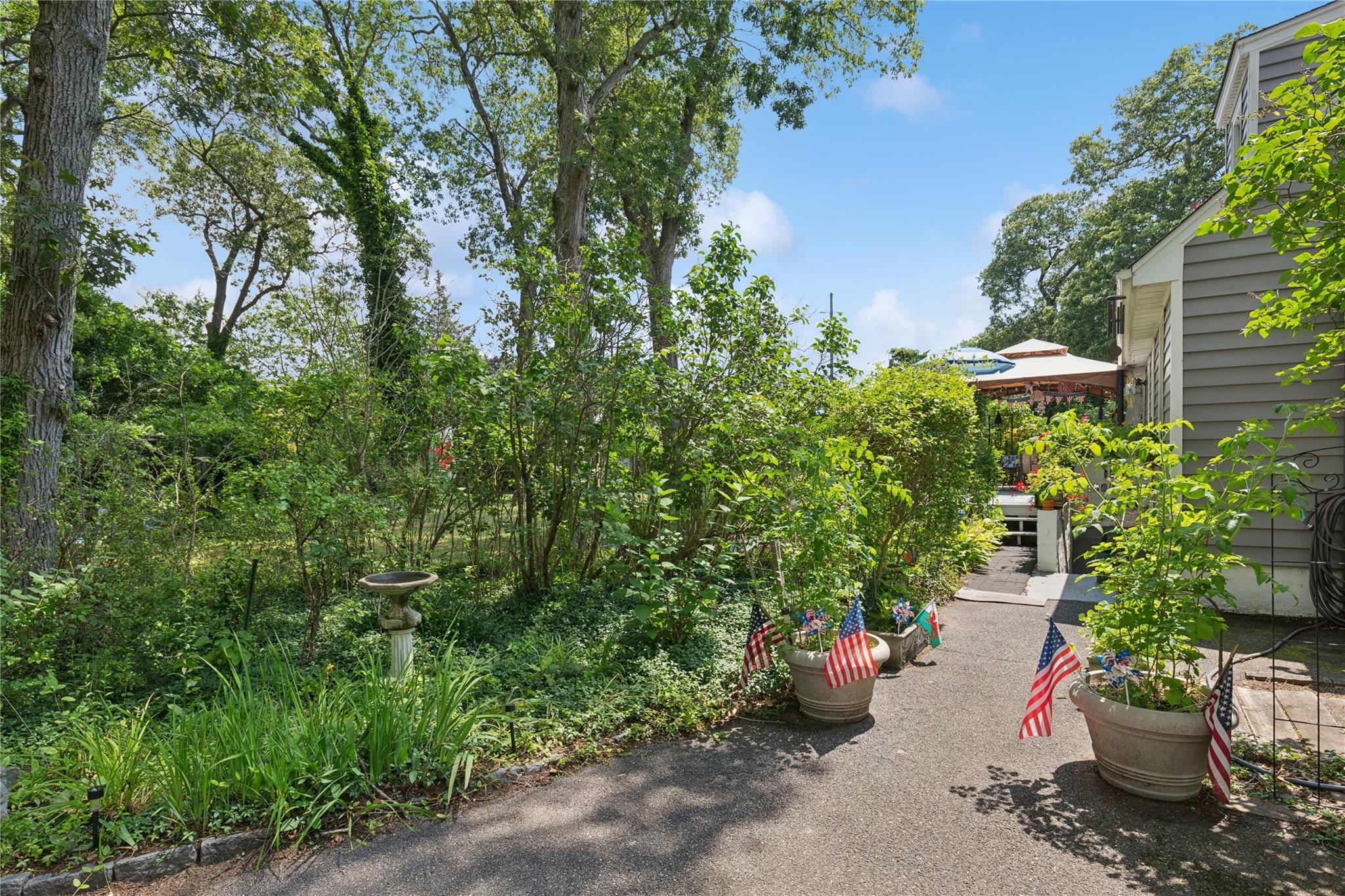 Single Family Union  Suffolk County, NY 11742, MLS-887130-38