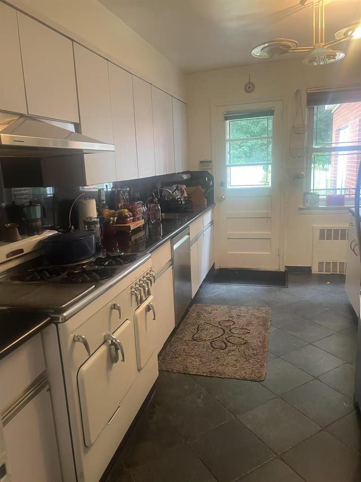 Single Family 77th  Queens, NY 11364, MLS-887155-4