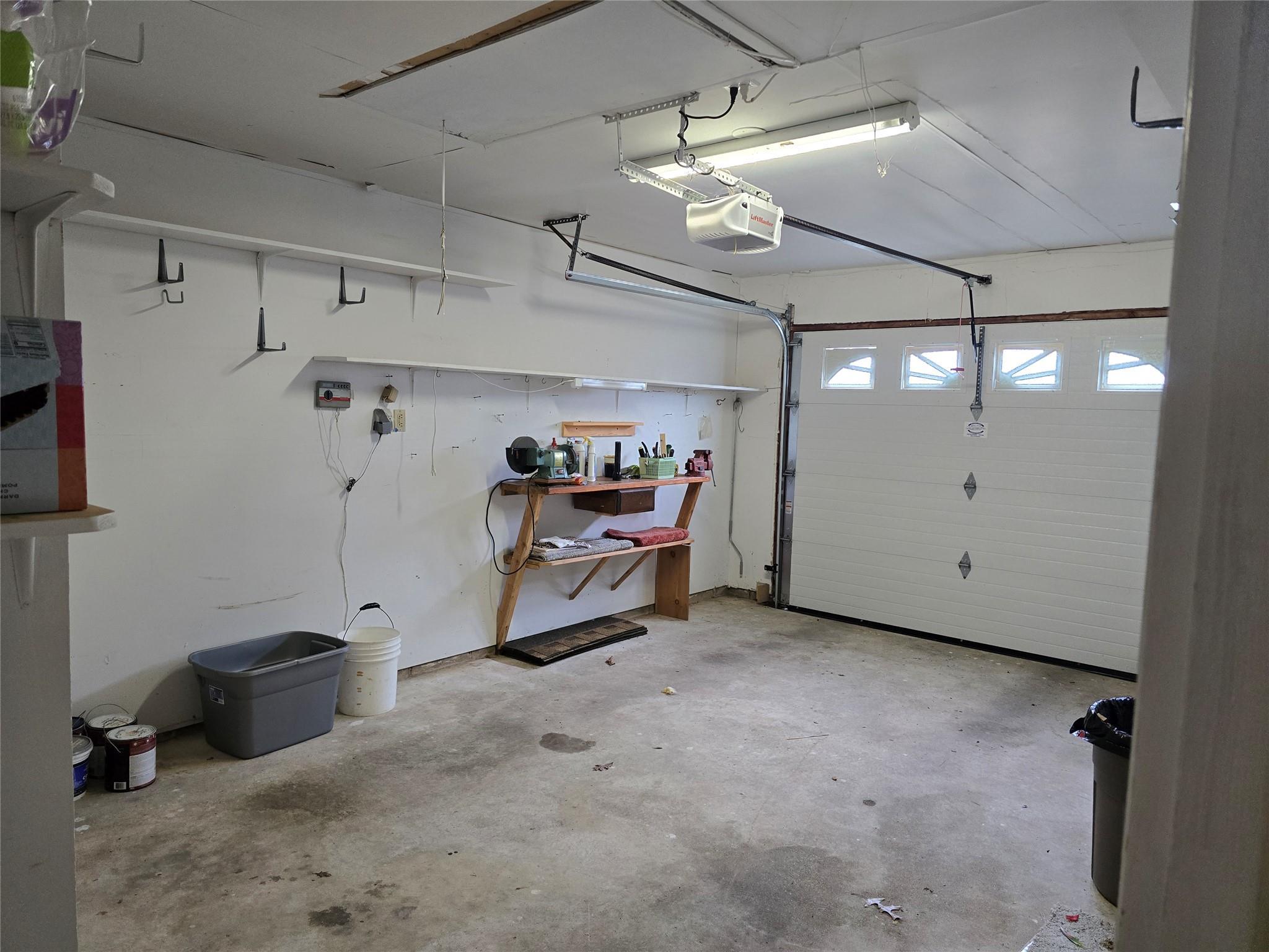 Single Family Kingston  Suffolk County, NY 11961, MLS-887166-17