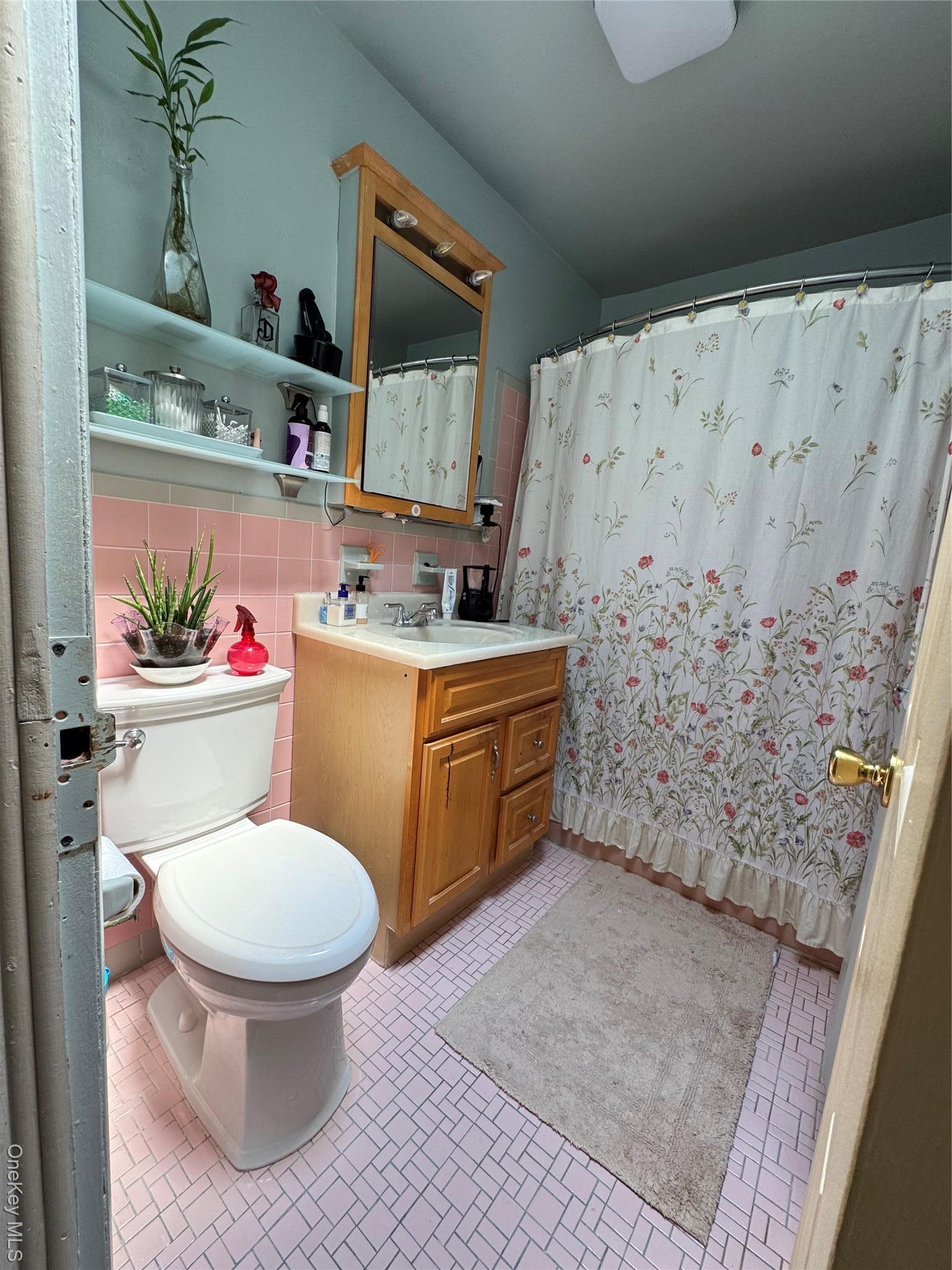 Single Family Murdock  Bronx, NY 10466, MLS-887177-10