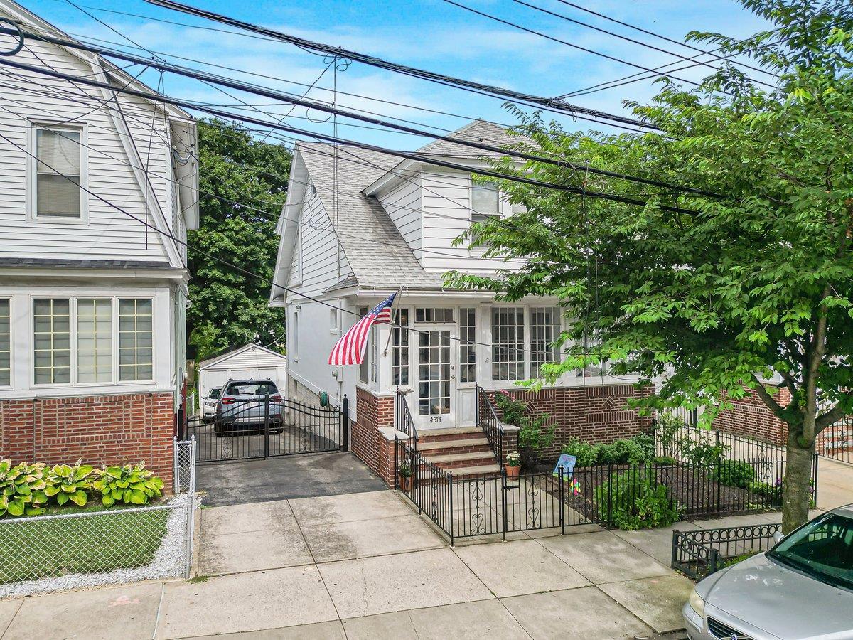 Single Family Katonah  Bronx, NY 10470, MLS-887184-38