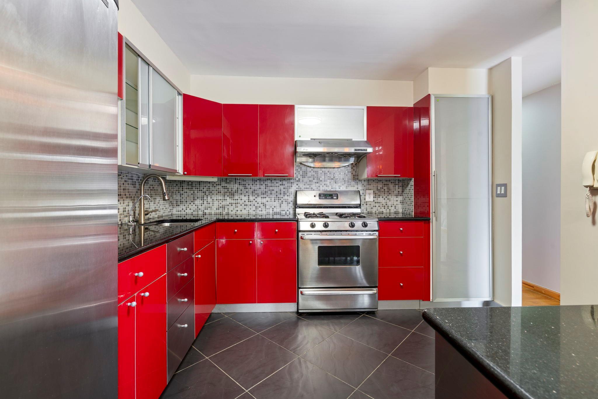 Condo 164th  Queens, NY 11365, MLS-887216-10