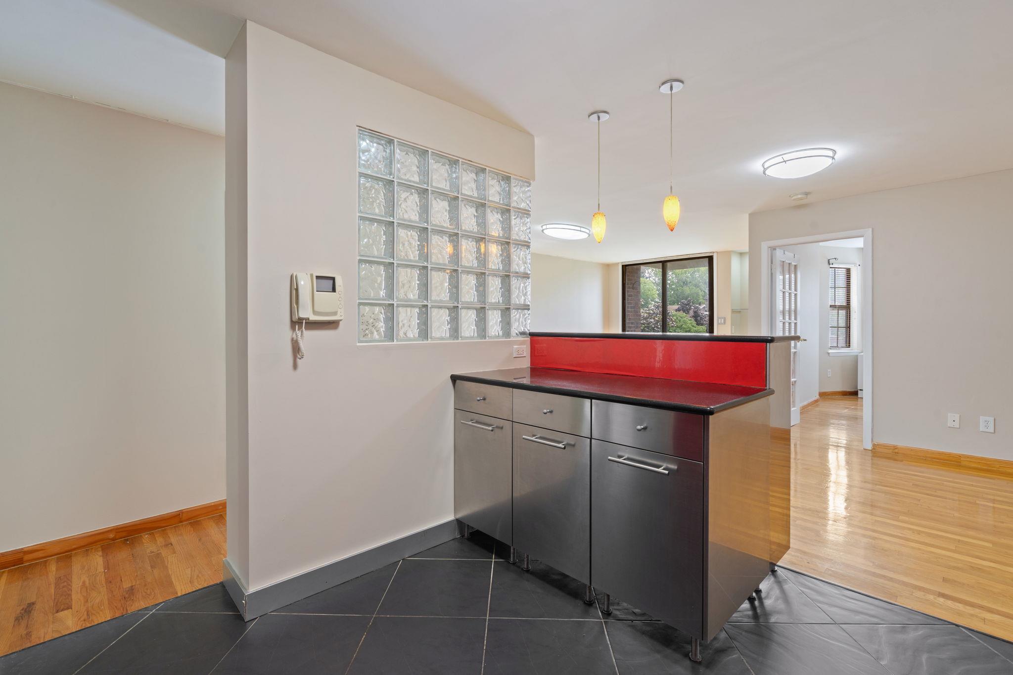 Condo 164th  Queens, NY 11365, MLS-887216-14