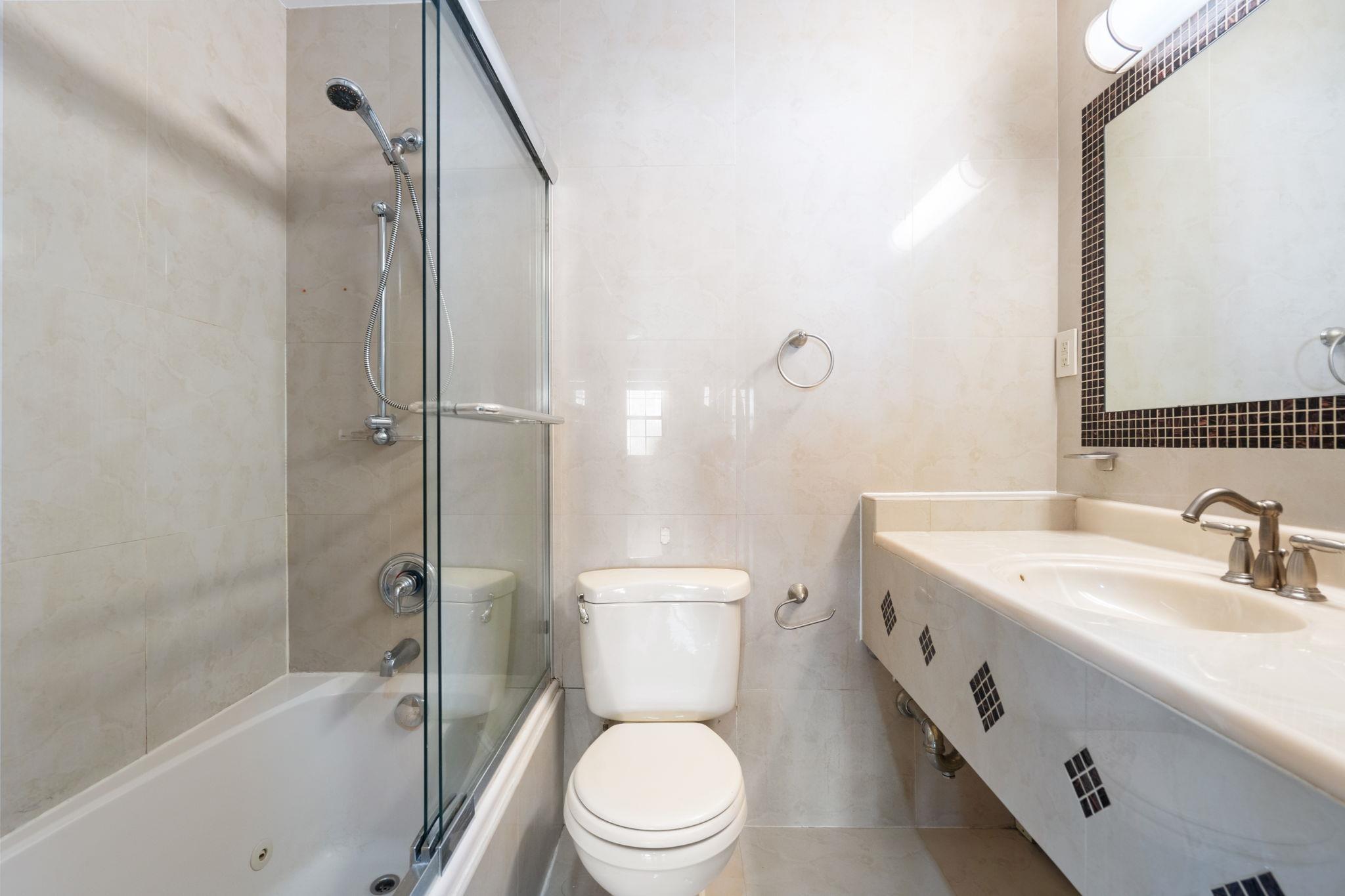 Condo 164th  Queens, NY 11365, MLS-887216-22
