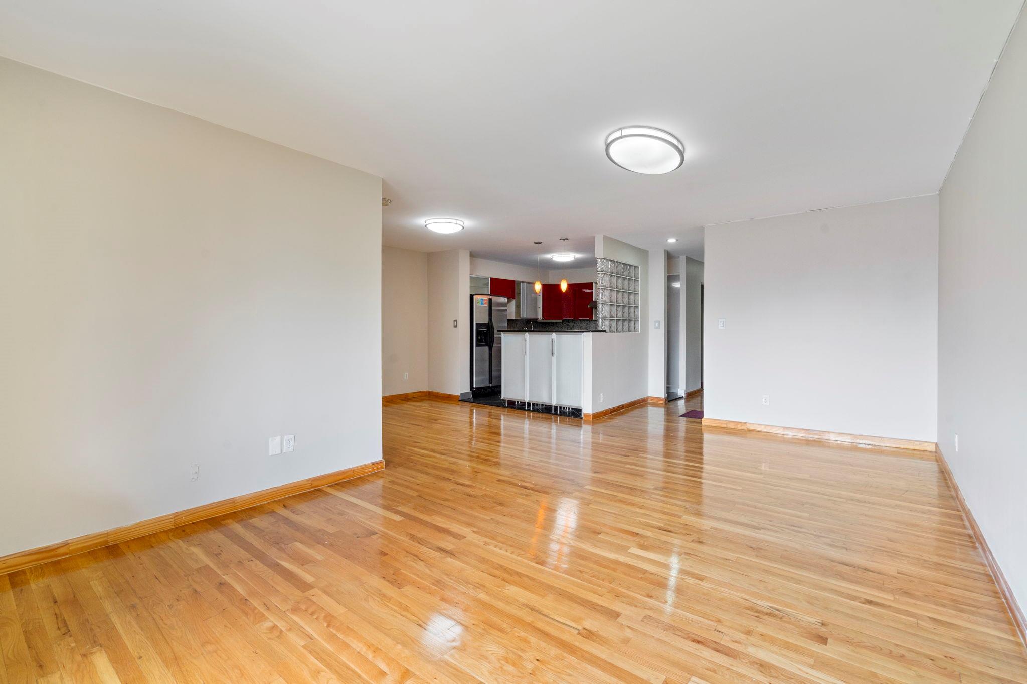 Condo 164th  Queens, NY 11365, MLS-887216-4