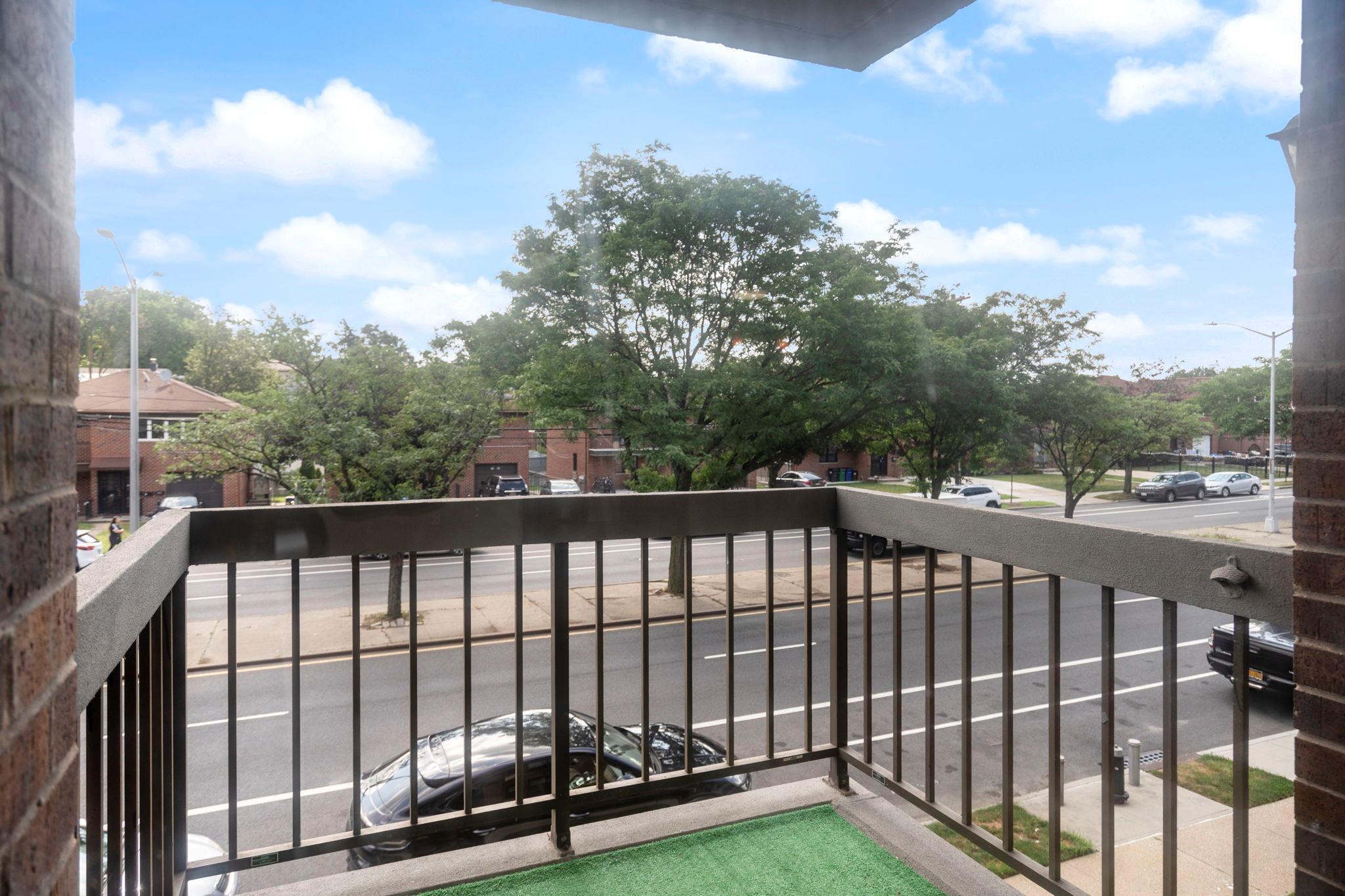 Condo 164th  Queens, NY 11365, MLS-887216-6