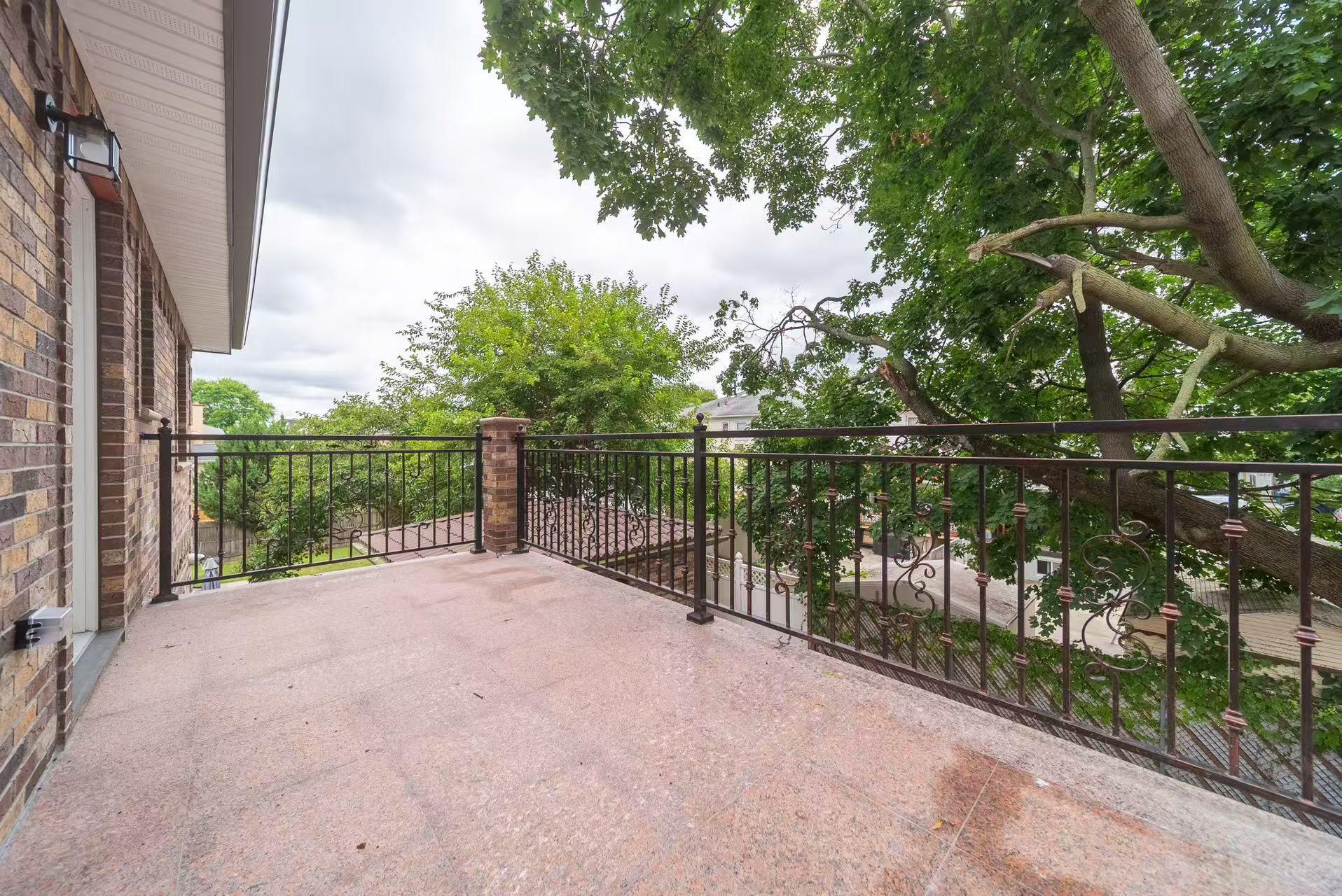 Single Family 17 Queens, NY 11357, MLS-887234-22