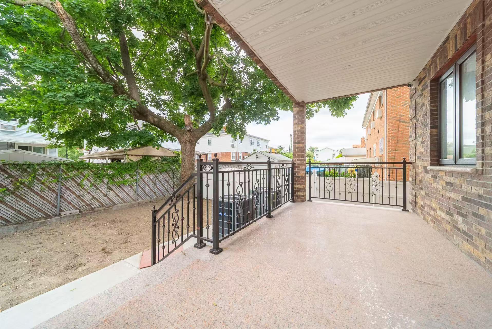 Single Family 17 Queens, NY 11357, MLS-887234-25