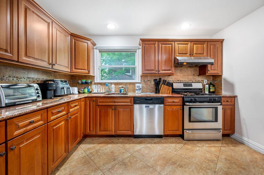 Single Family 58  Queens, NY 11362, MLS-887239-5