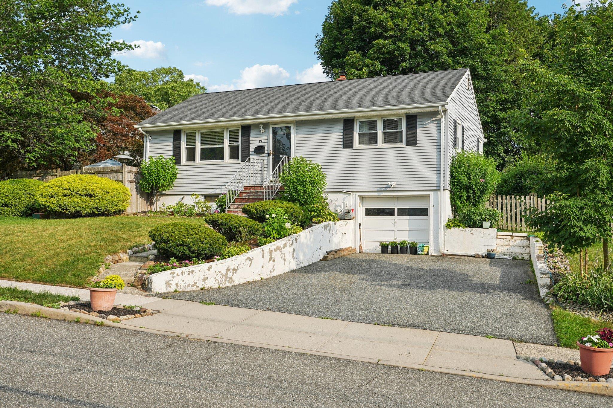 Single Family Maplewood  Rockland County, NY 10901, MLS-887249-2