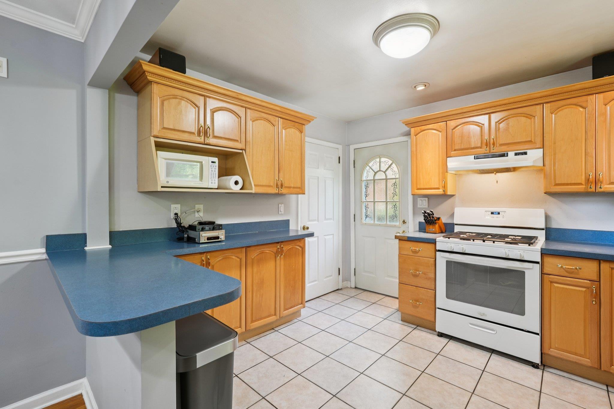 Single Family Maplewood  Rockland County, NY 10901, MLS-887249-23