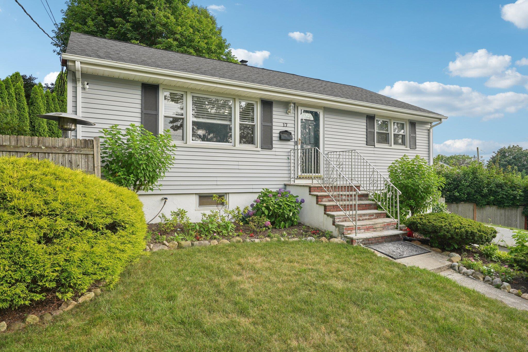 Single Family Maplewood  Rockland County, NY 10901, MLS-887249-6