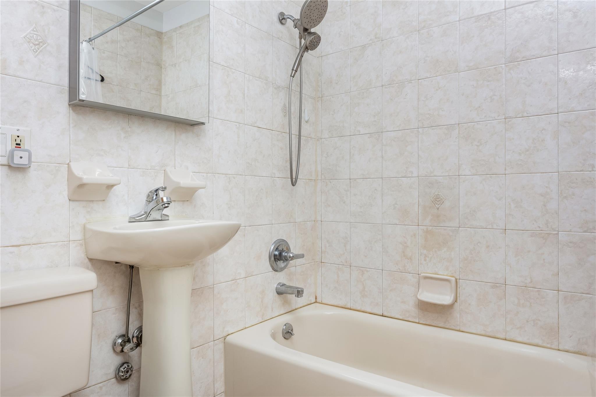 Single Family 75th  Queens, NY 11379, MLS-887265-13