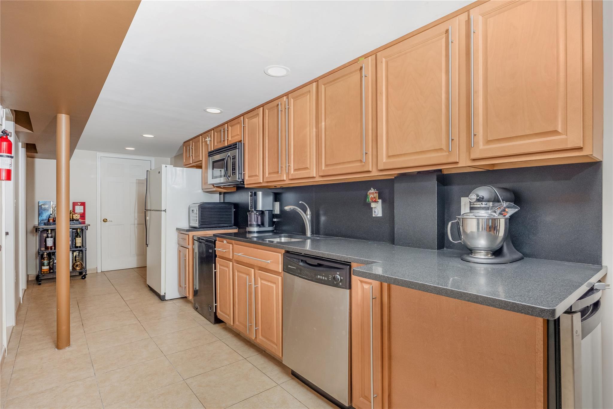Single Family 75th  Queens, NY 11379, MLS-887265-25
