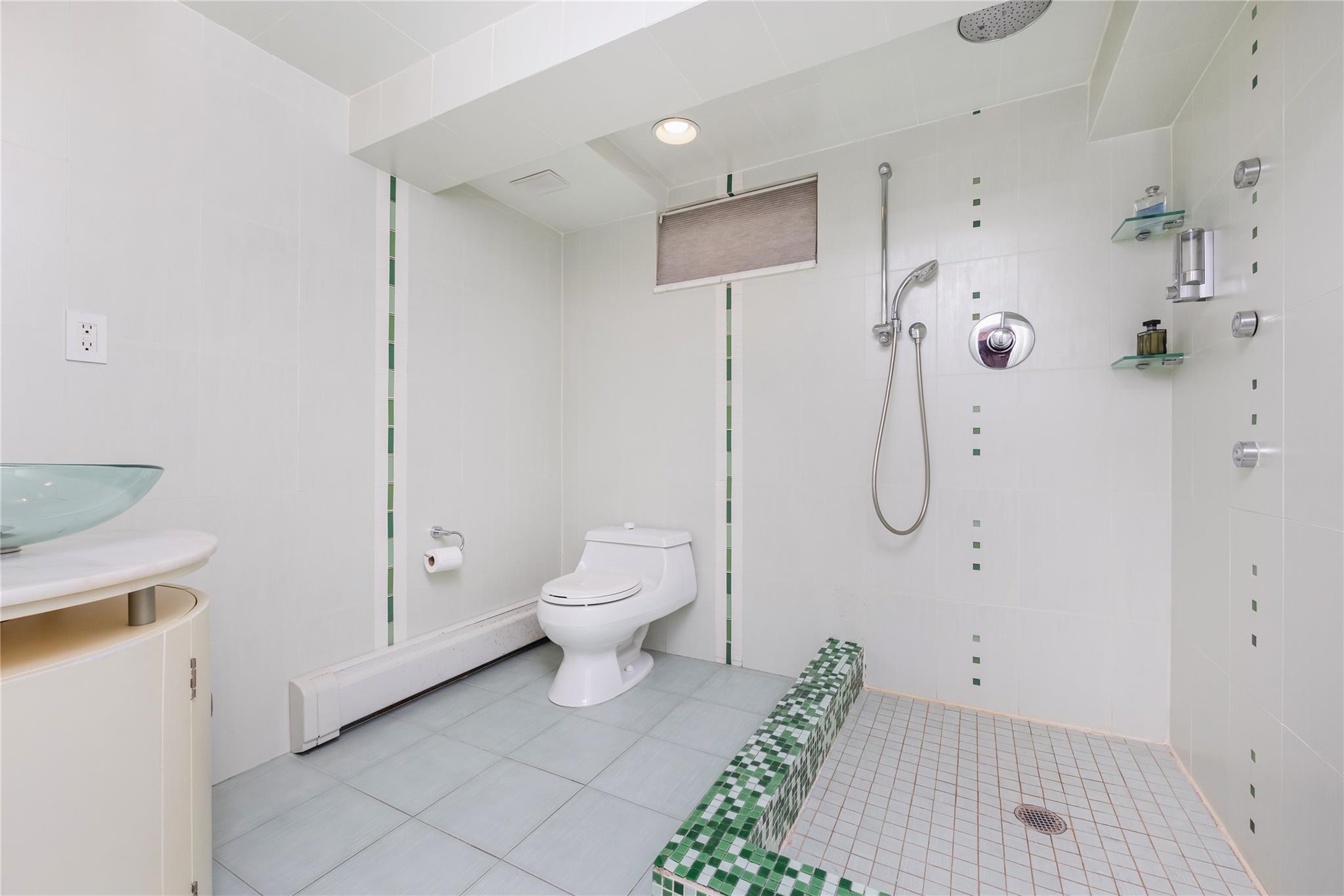 Single Family 75th  Queens, NY 11379, MLS-887265-27