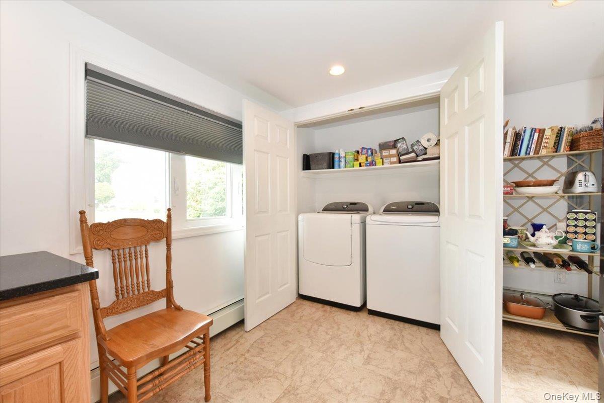 Single Family Seaford  Nassau County, NY 11758, MLS-887306-10