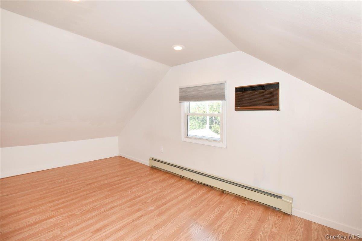 Single Family Seaford  Nassau County, NY 11758, MLS-887306-16