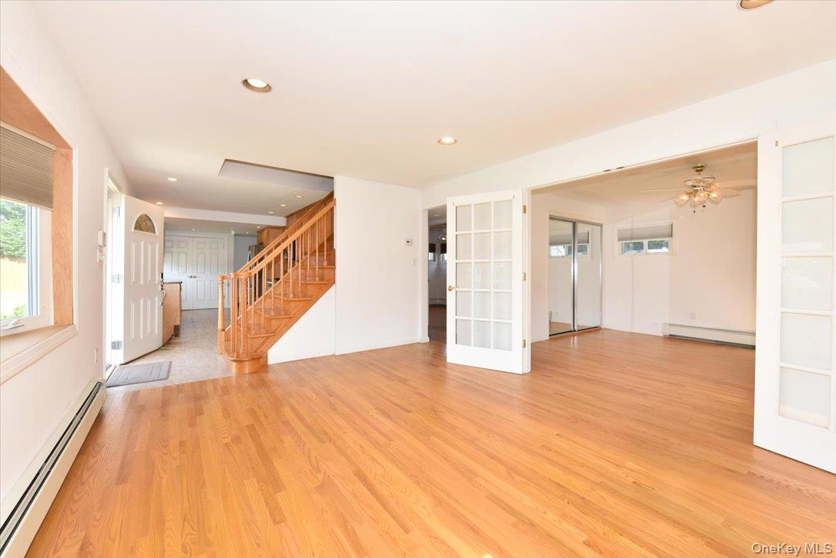 Single Family Seaford  Nassau County, NY 11758, MLS-887306-4