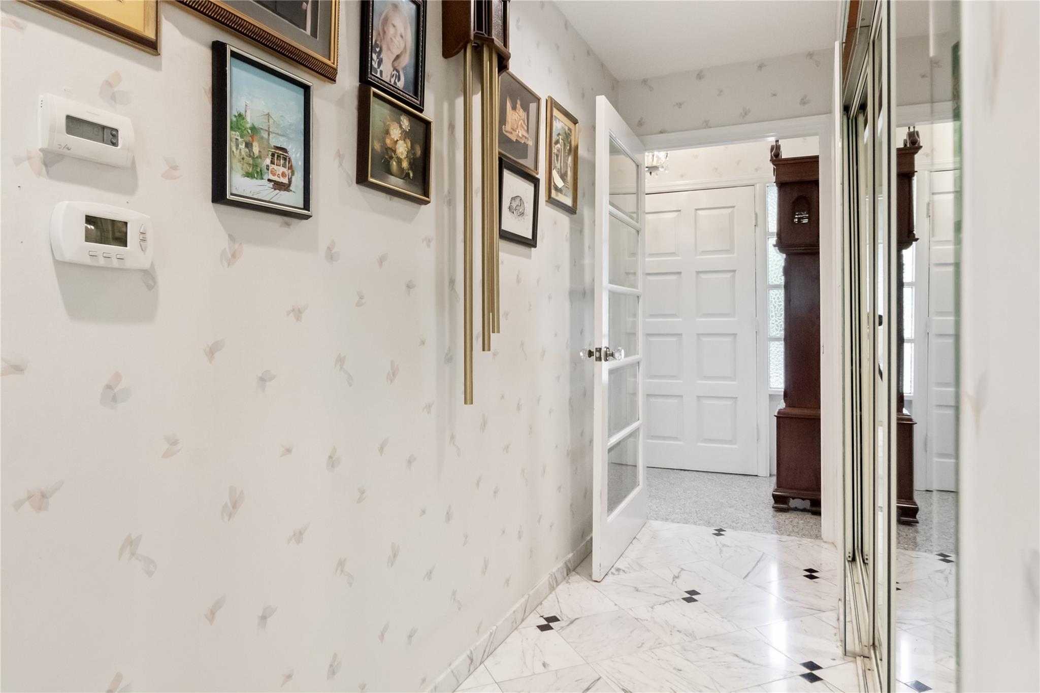 Single Family Hillside Rockland County, NY 10901, MLS-887315-25