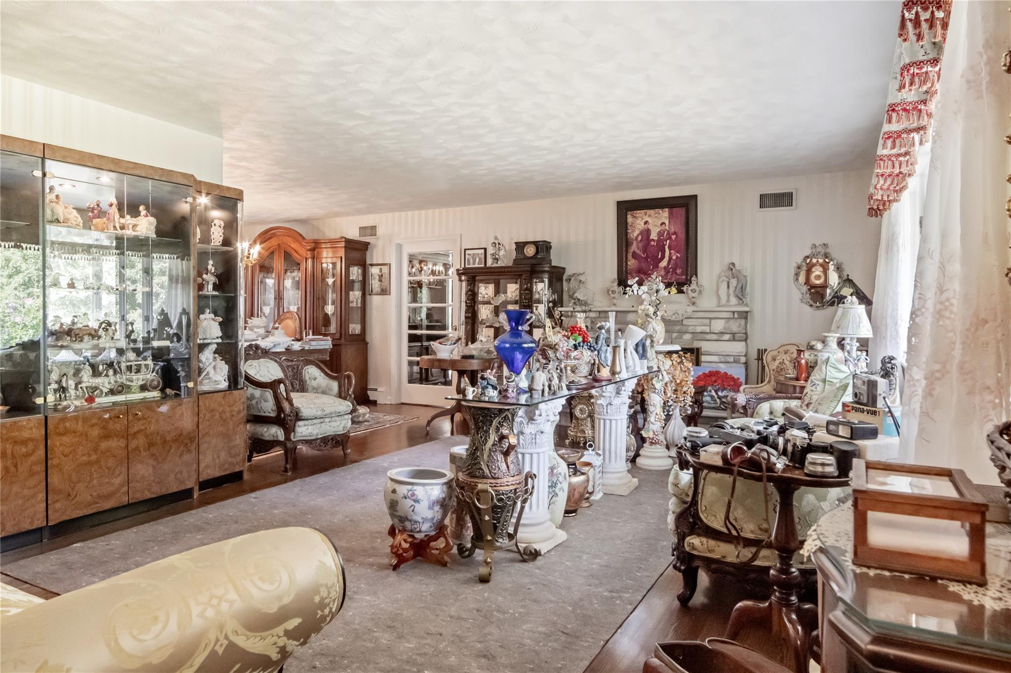 Single Family Hillside Rockland County, NY 10901, MLS-887315-5