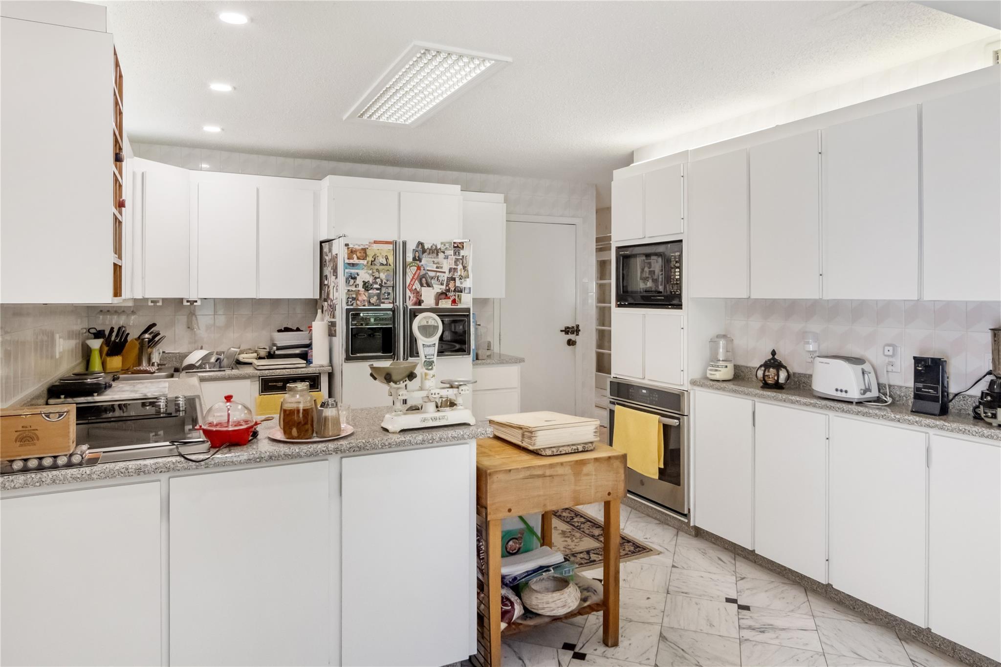 Single Family Hillside Rockland County, NY 10901, MLS-887315-8